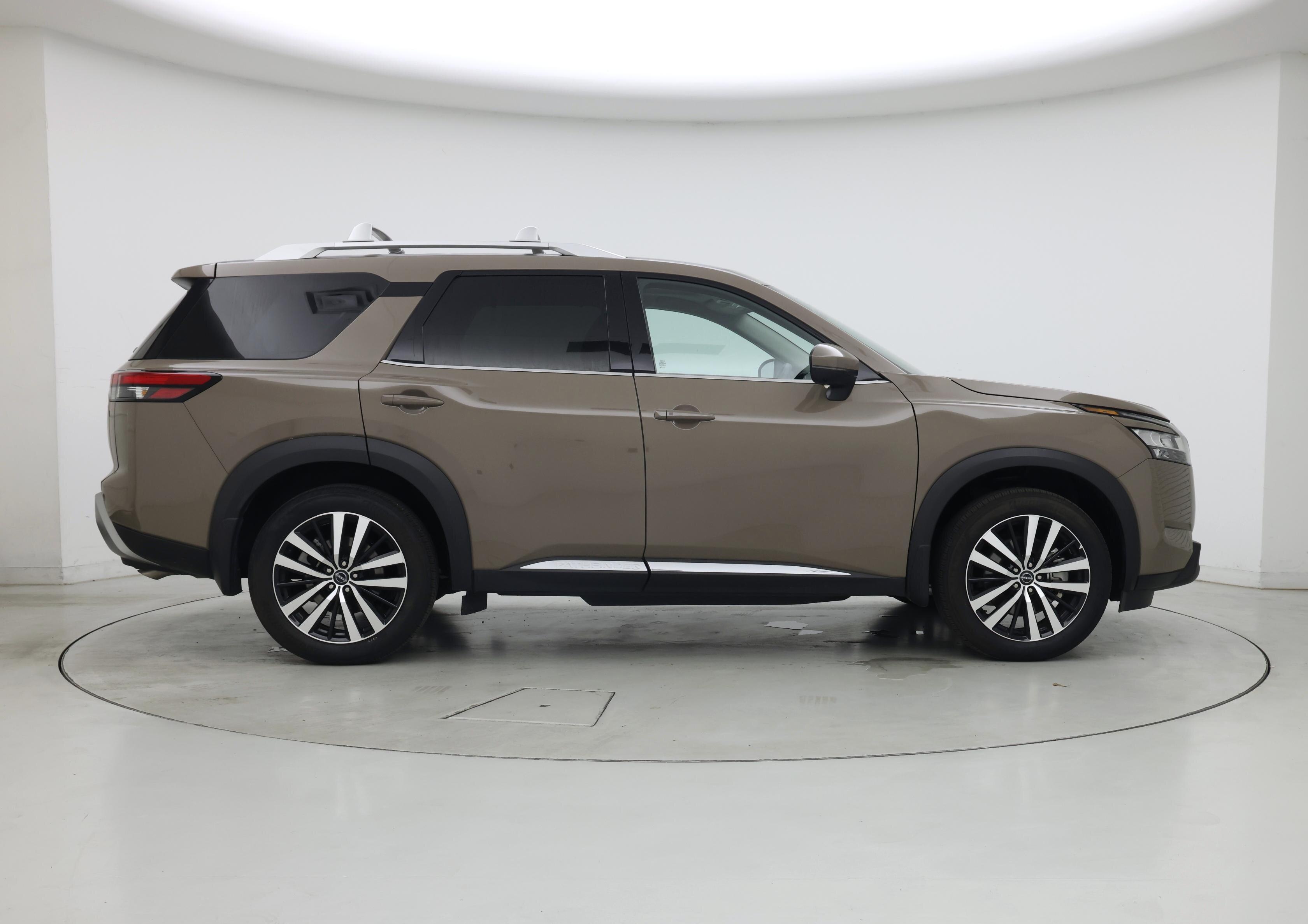 Thumbnail: 2024 Nissan Pathfinder - 7
