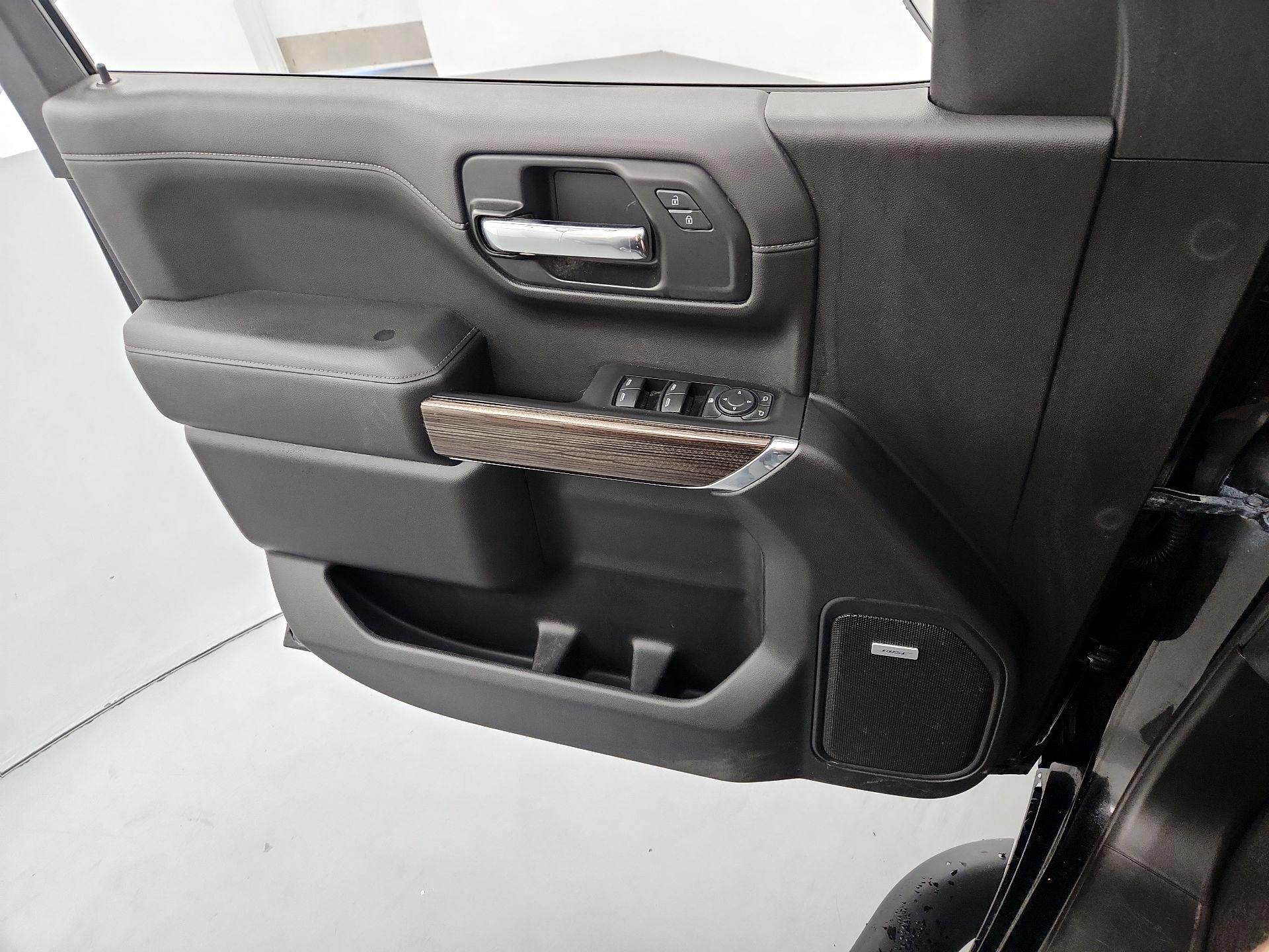 Thumbnail: 2021 Chevrolet Silverado 1500 - 12