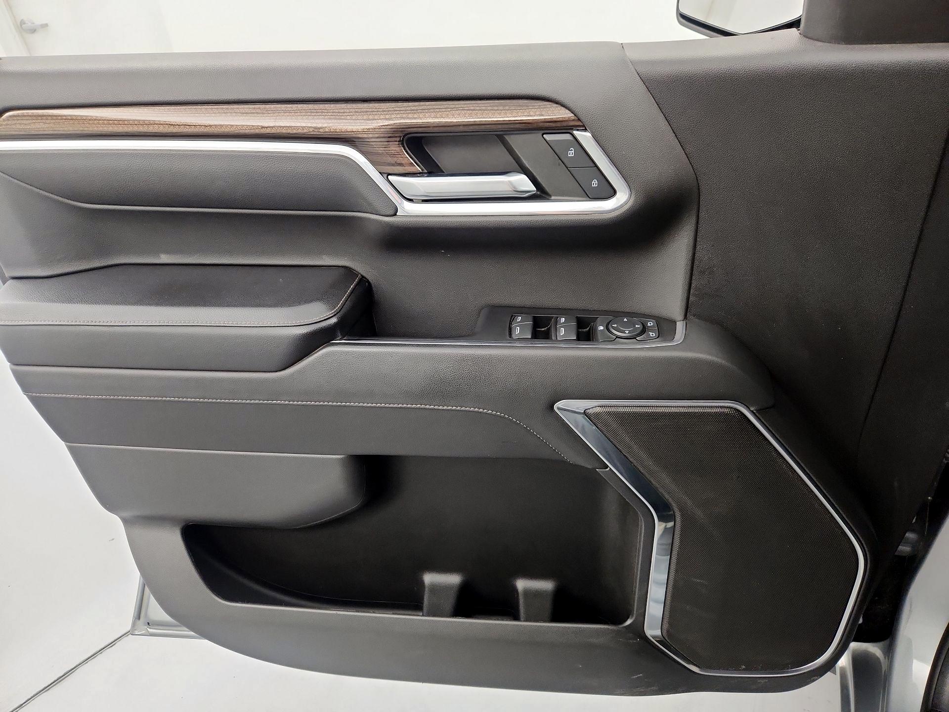 Thumbnail: 2023 Chevrolet Silverado 1500 - 12