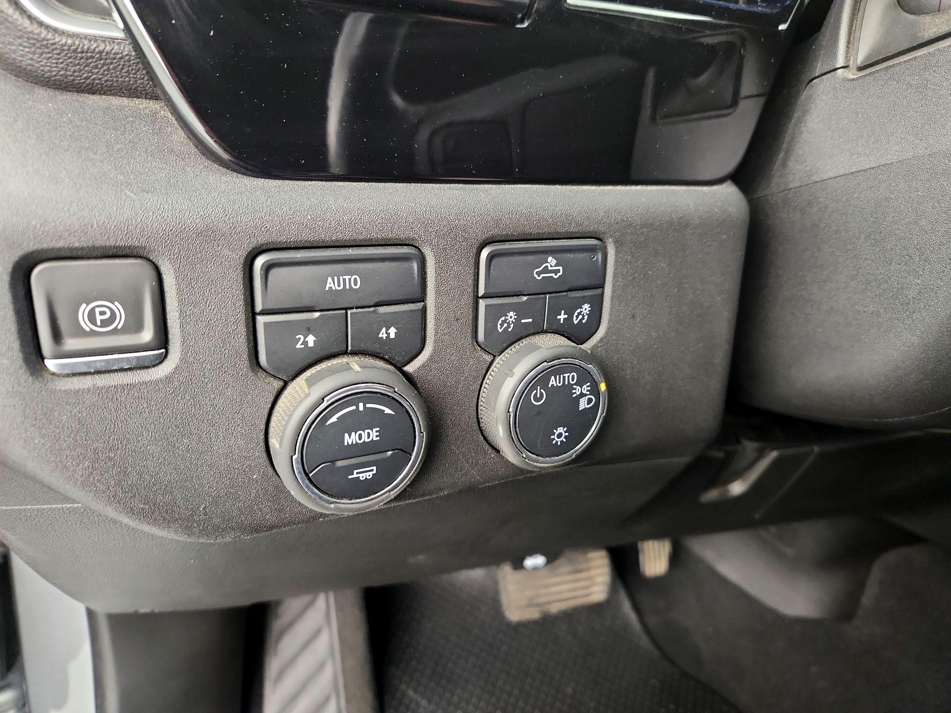 Thumbnail: 2023 Chevrolet Silverado 1500 - 13