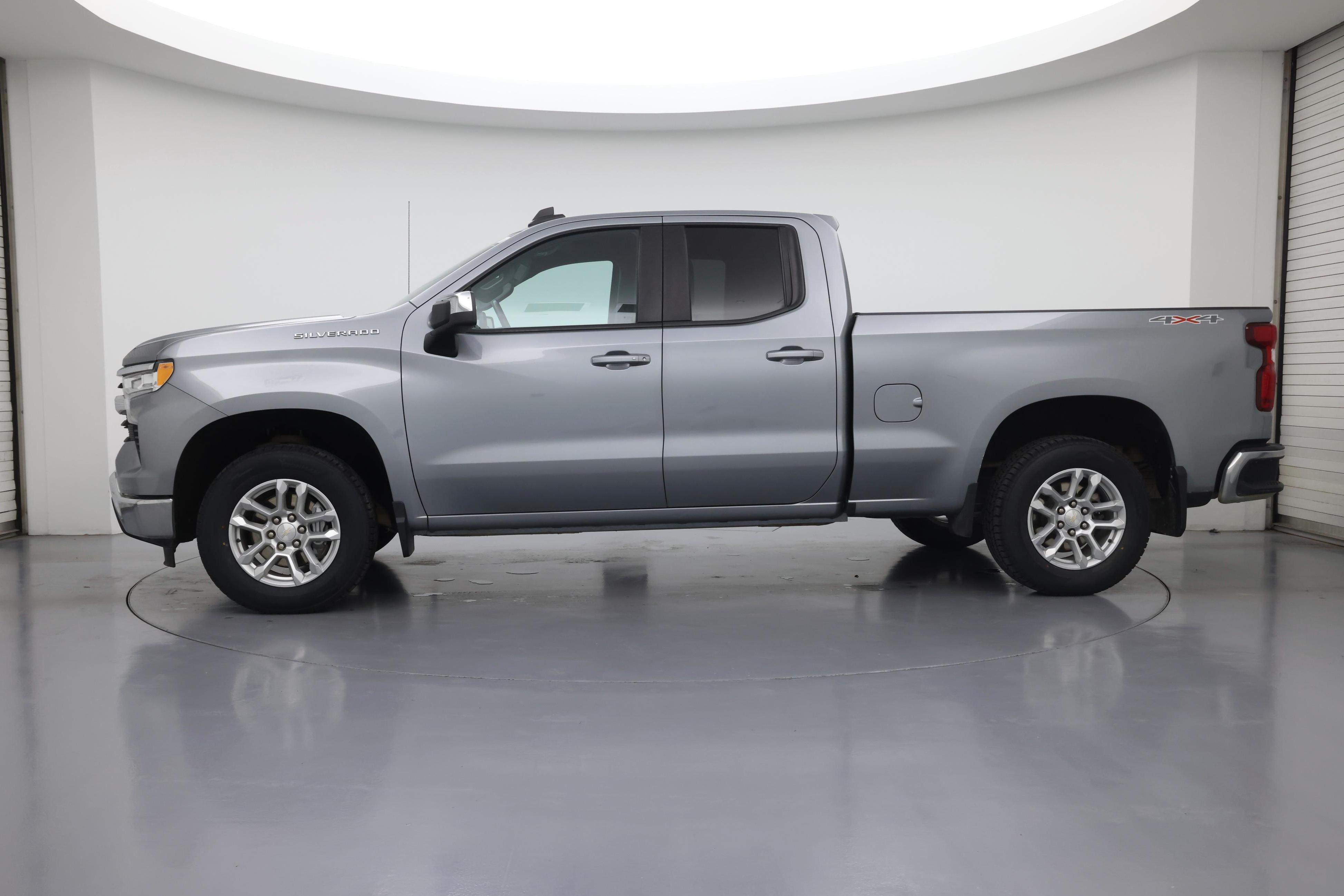 Thumbnail: 2023 Chevrolet Silverado 1500 - 3