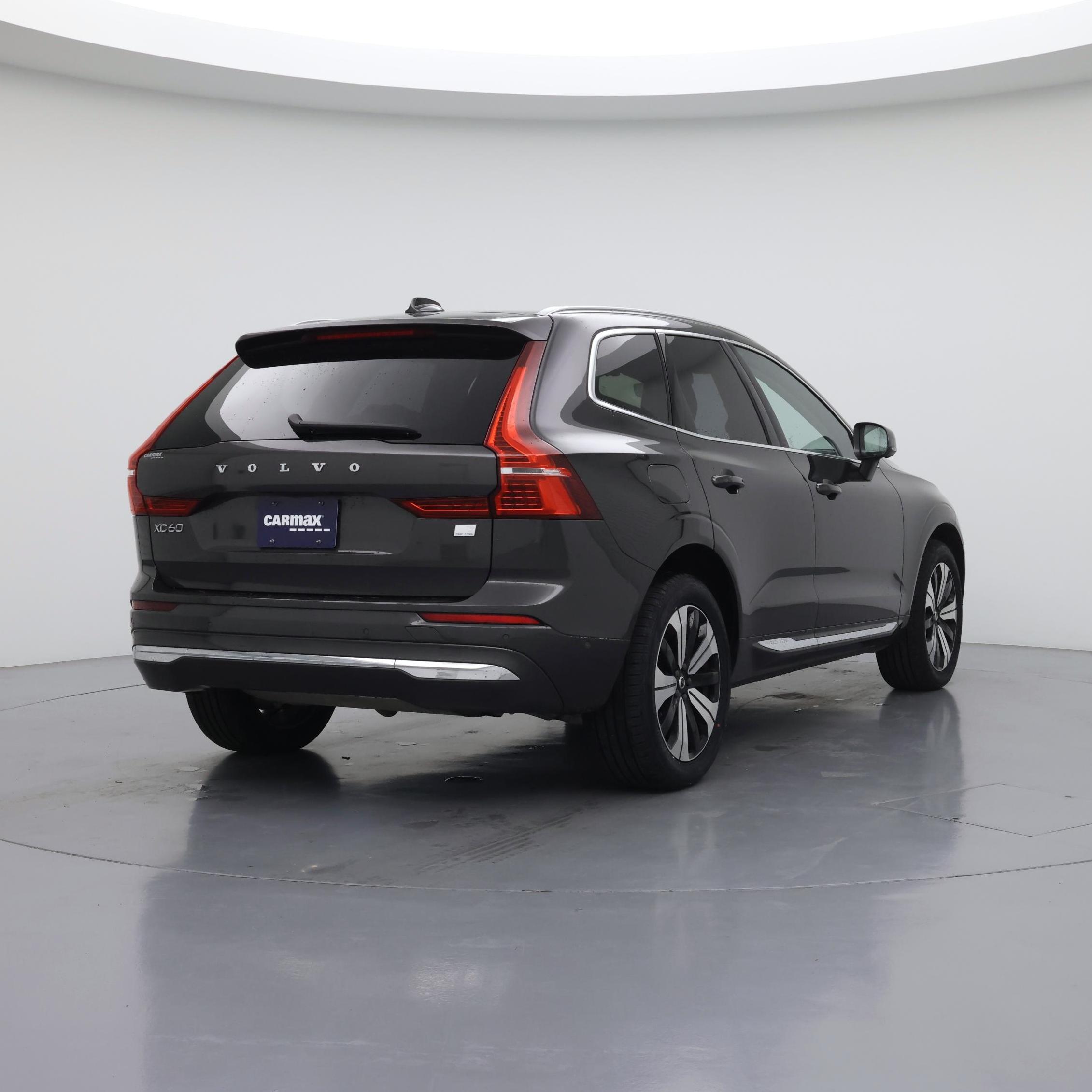 Thumbnail: 2023 Volvo XC60 - 8
