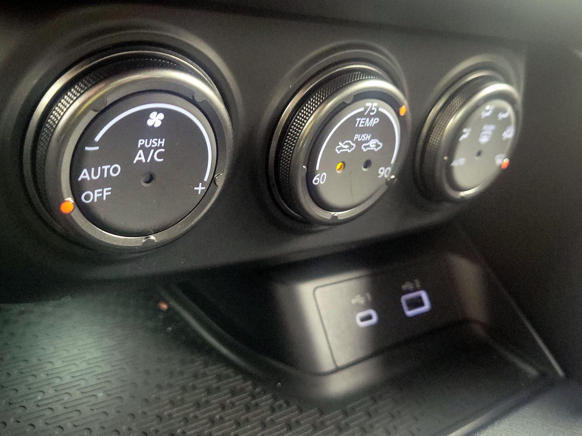 Thumbnail: 2024 Nissan Z - 16