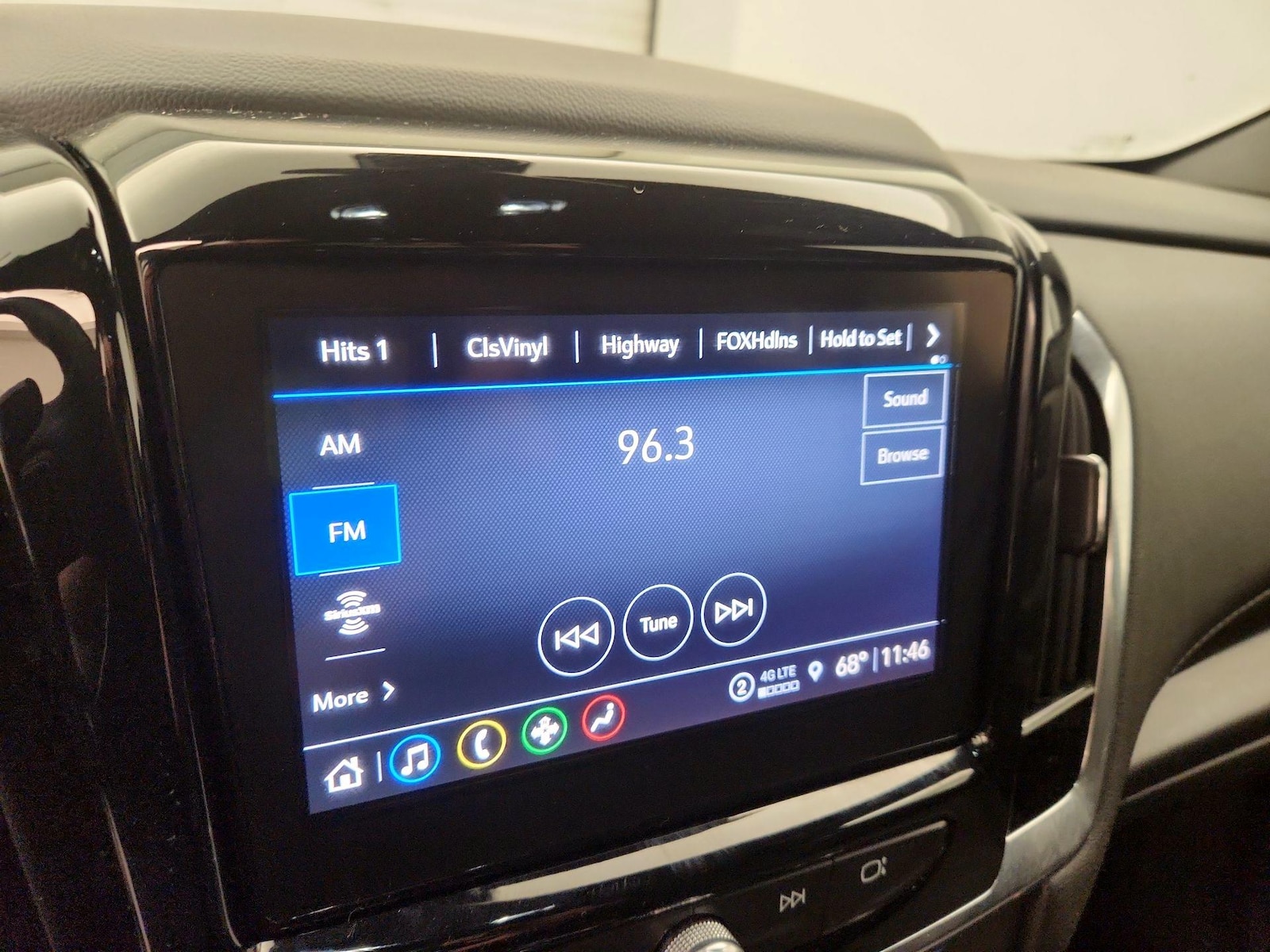 2023 Chevrolet Traverse 1LT - Photo 16