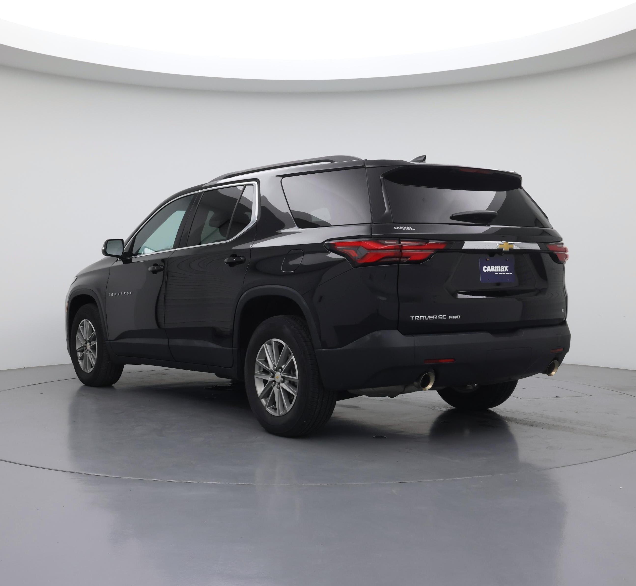Thumbnail: 2023 Chevrolet Traverse - 2