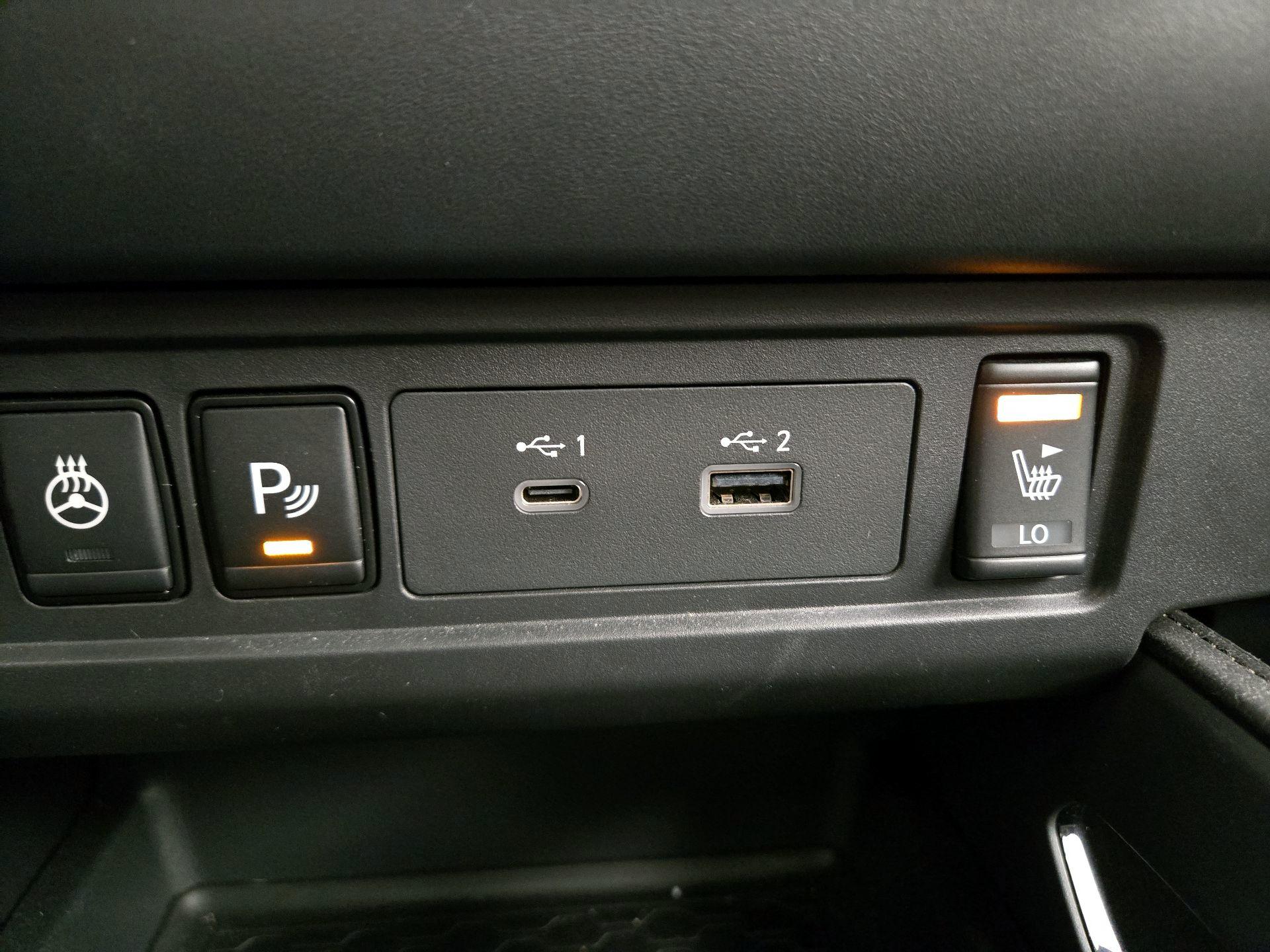 Thumbnail: 2022 Nissan Frontier - 19