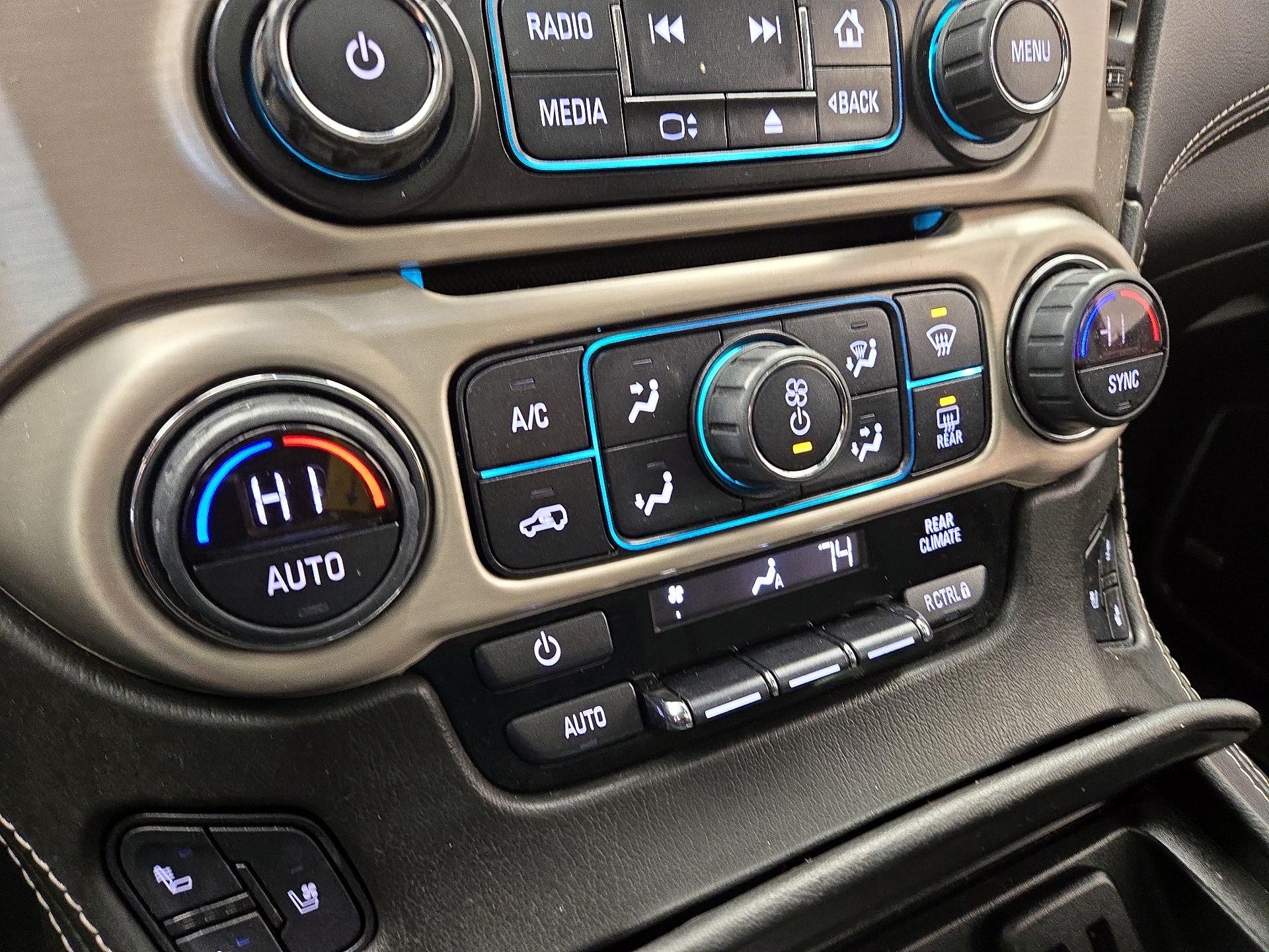 Thumbnail: 2020 GMC Yukon XL - 17