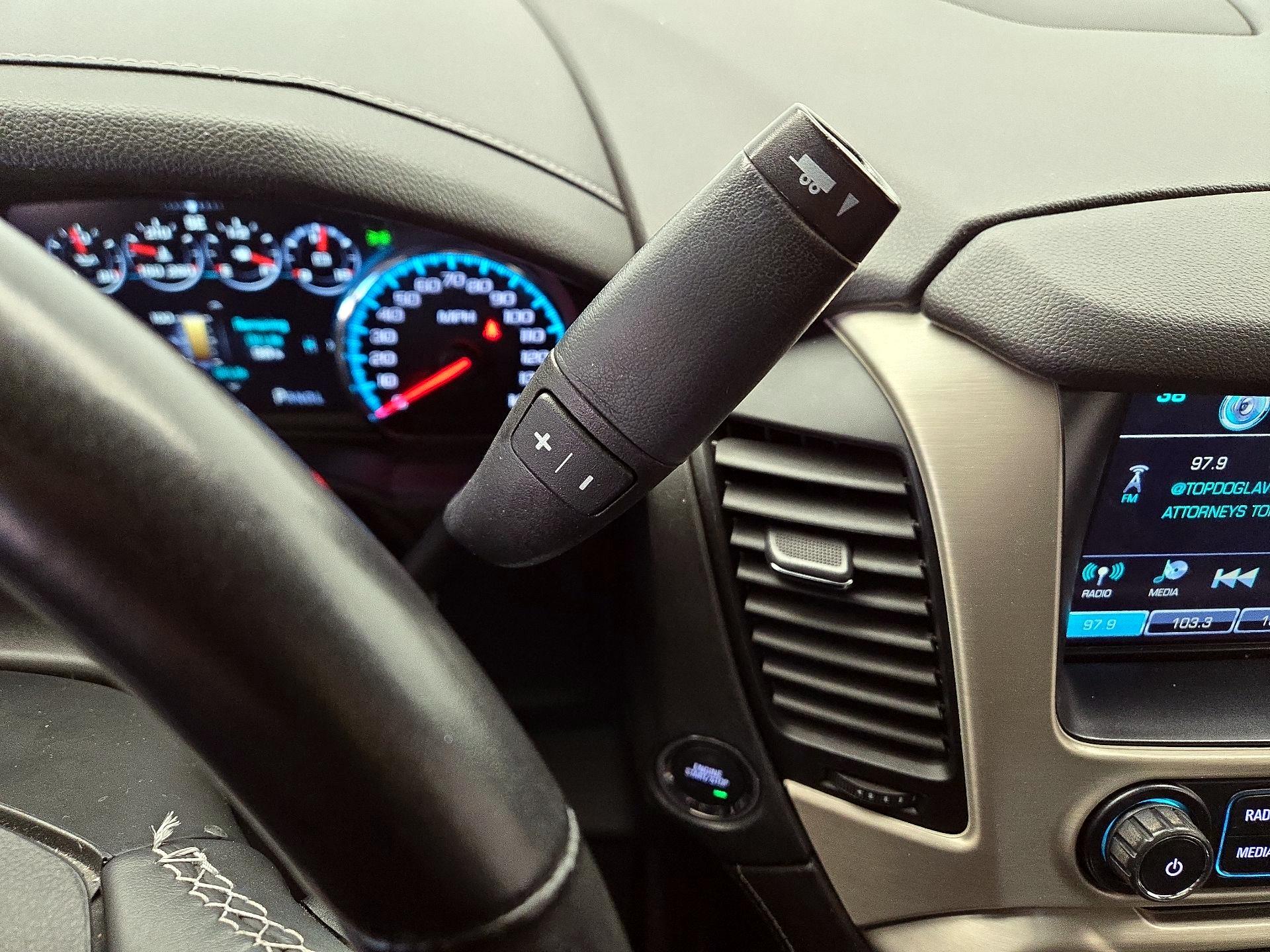 Thumbnail: 2020 GMC Yukon XL - 18