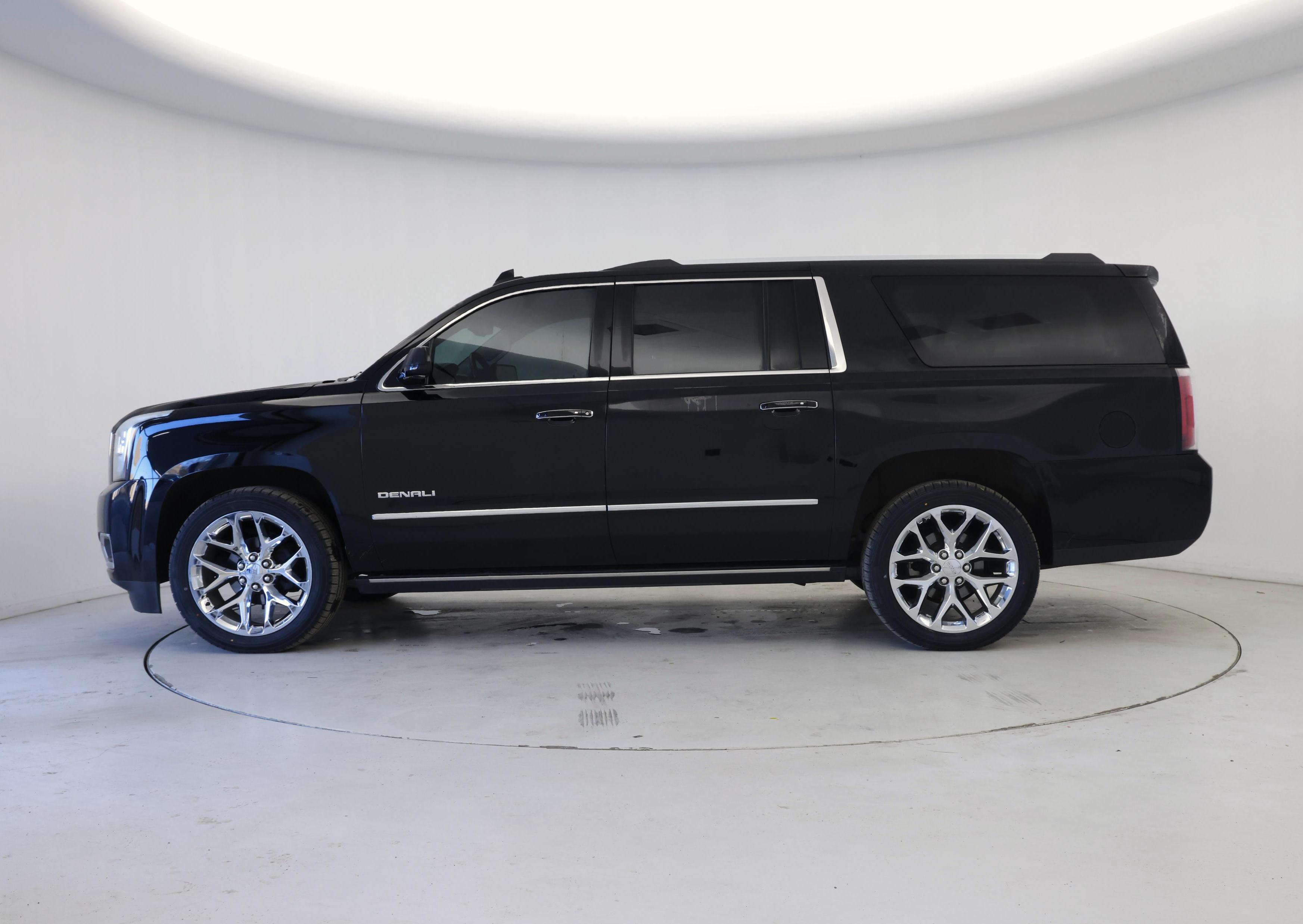 Thumbnail: 2020 GMC Yukon XL - 3