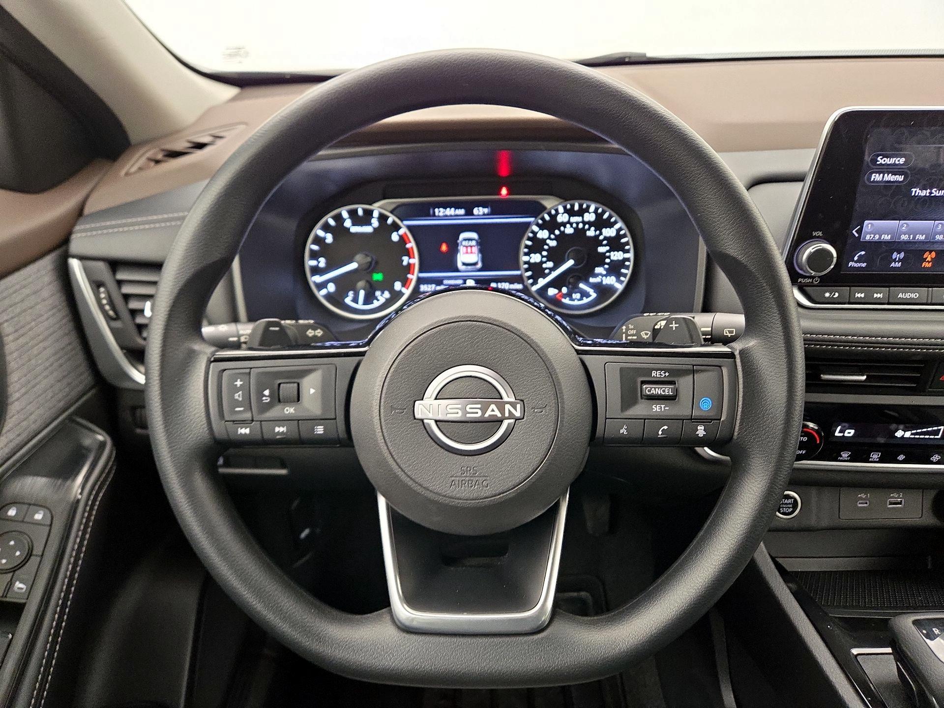 Thumbnail: 2023 Nissan Rogue - 10