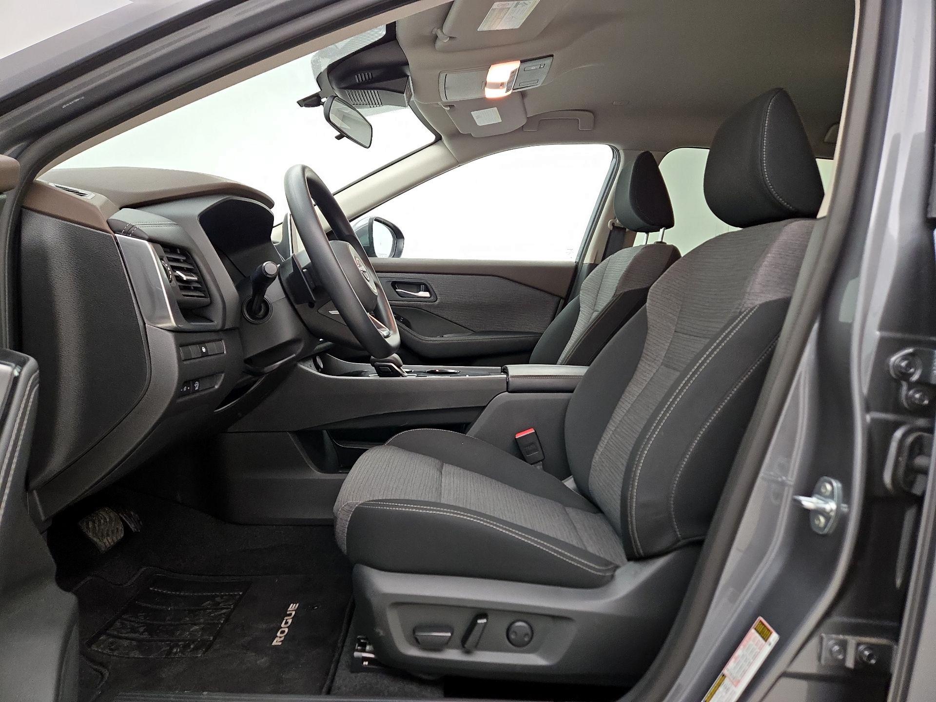 Thumbnail: 2023 Nissan Rogue - 11