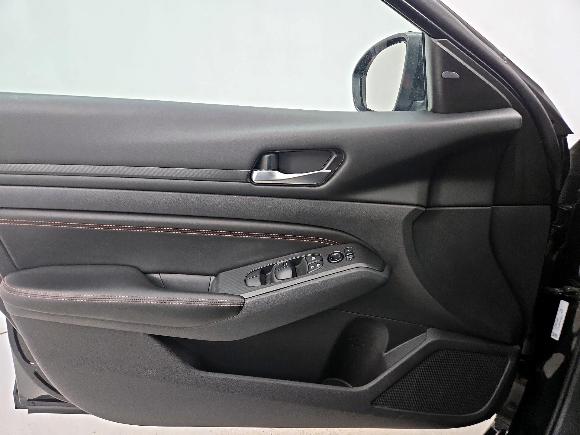 Thumbnail: 2022 Nissan Altima - 12