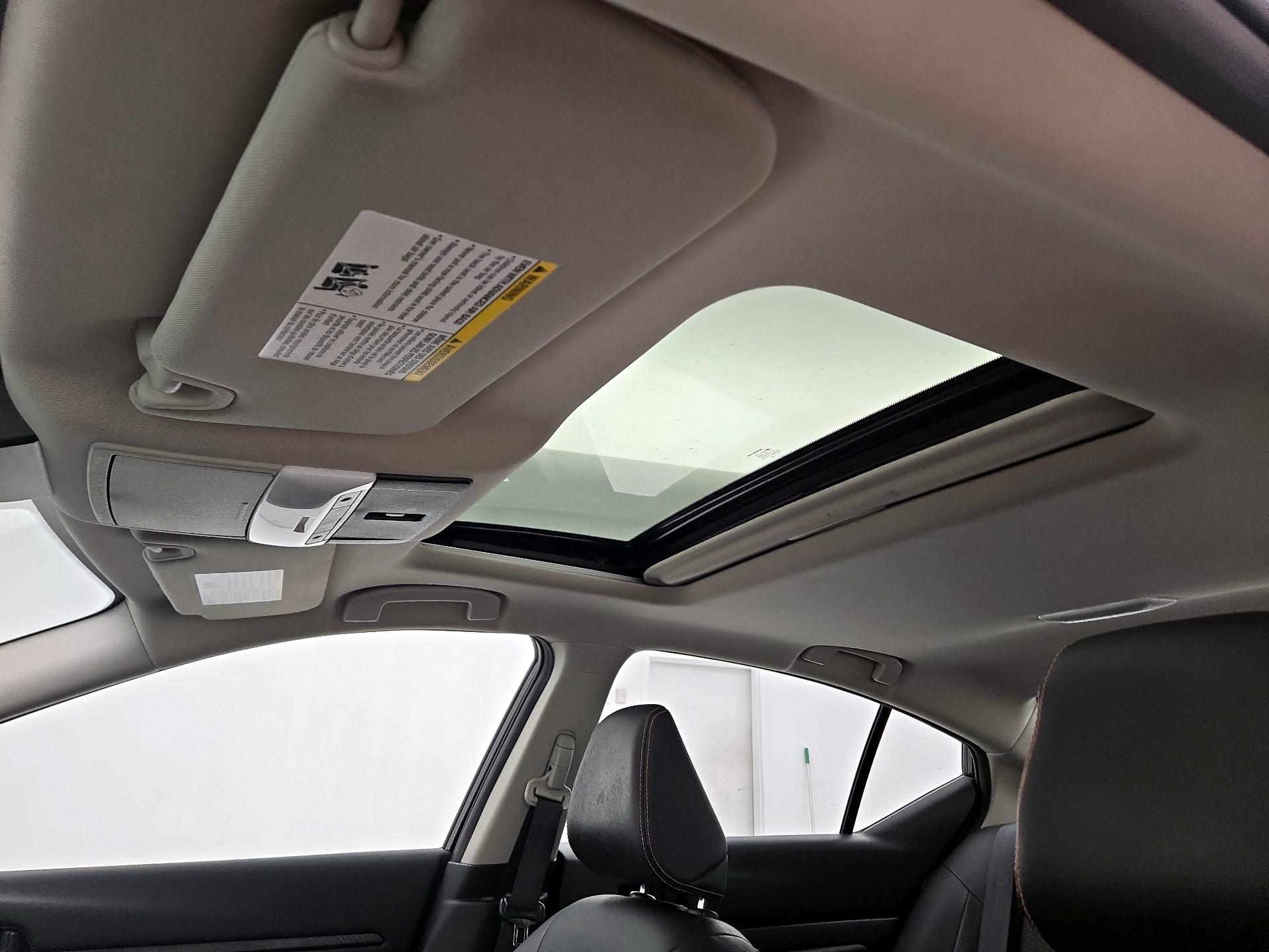 Thumbnail: 2022 Nissan Altima - 19