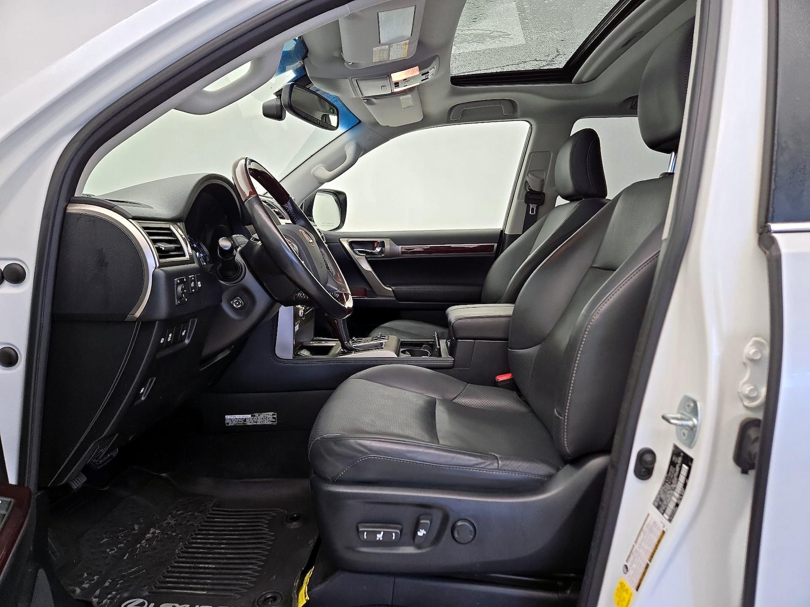 2019 Lexus GX LUXURY - Photo 12