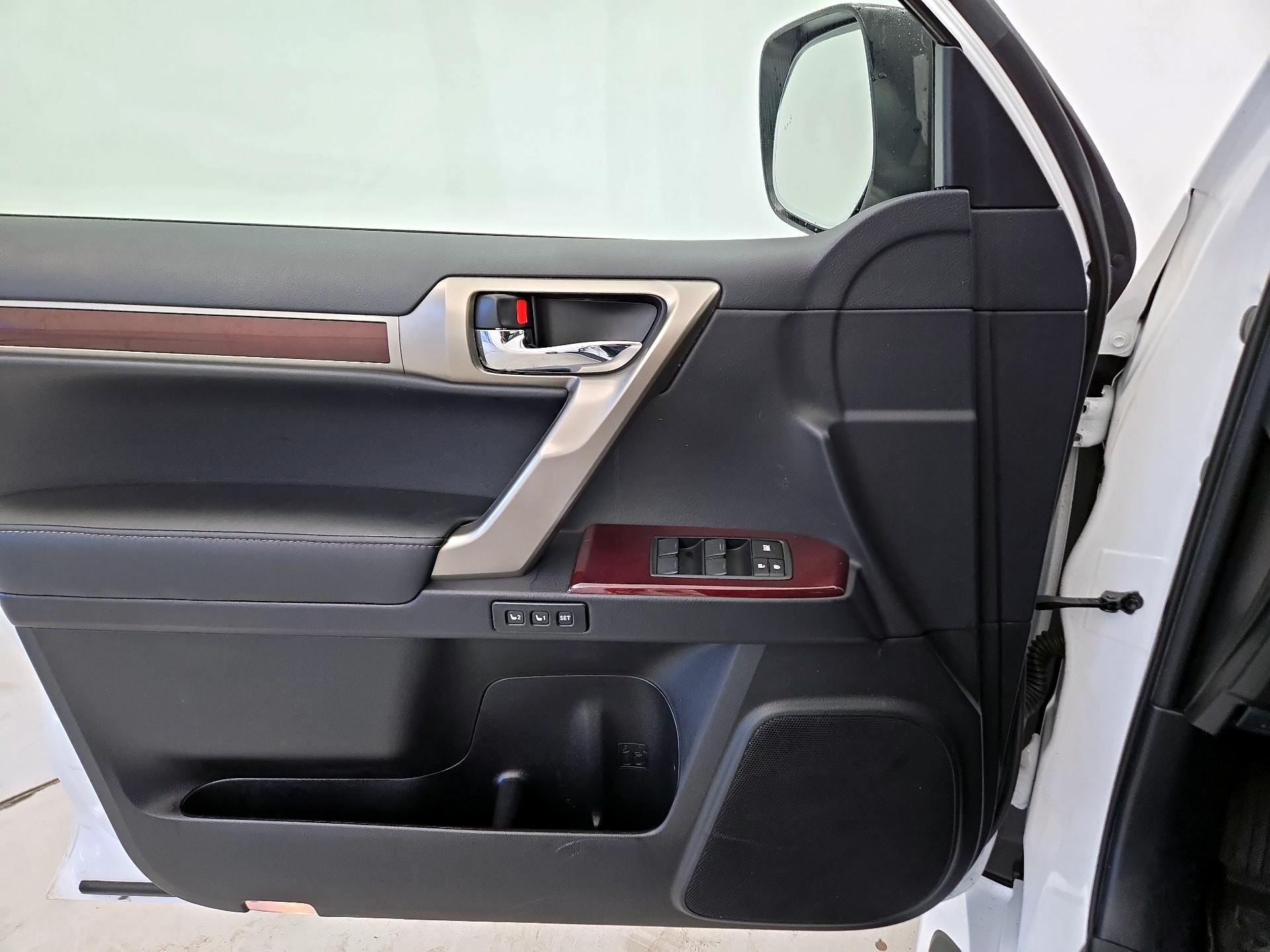 Thumbnail: 2019 Lexus GX - 12