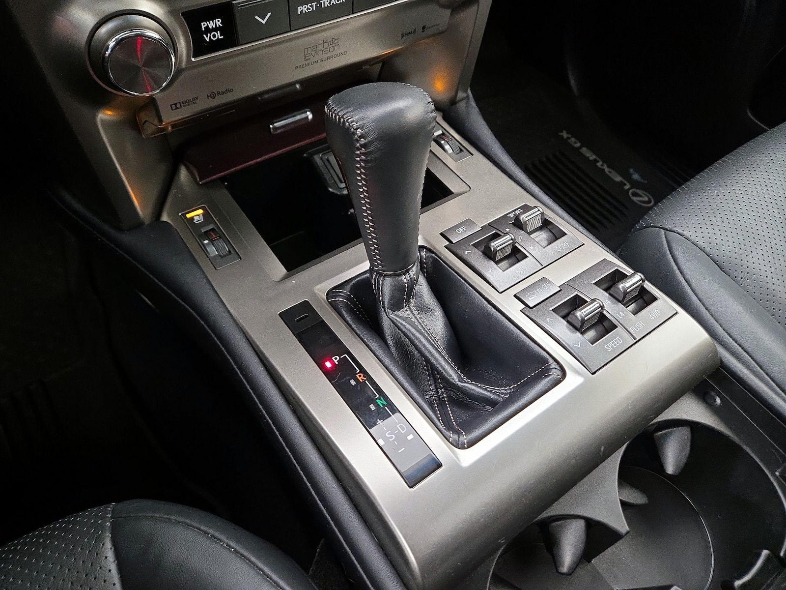 2019 Lexus GX LUXURY - Photo 19