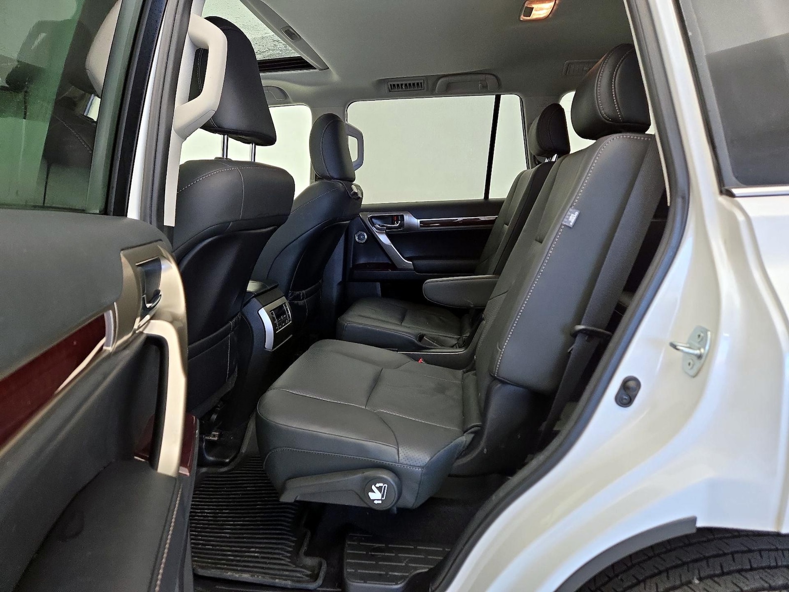 2019 Lexus GX LUXURY - Photo 22