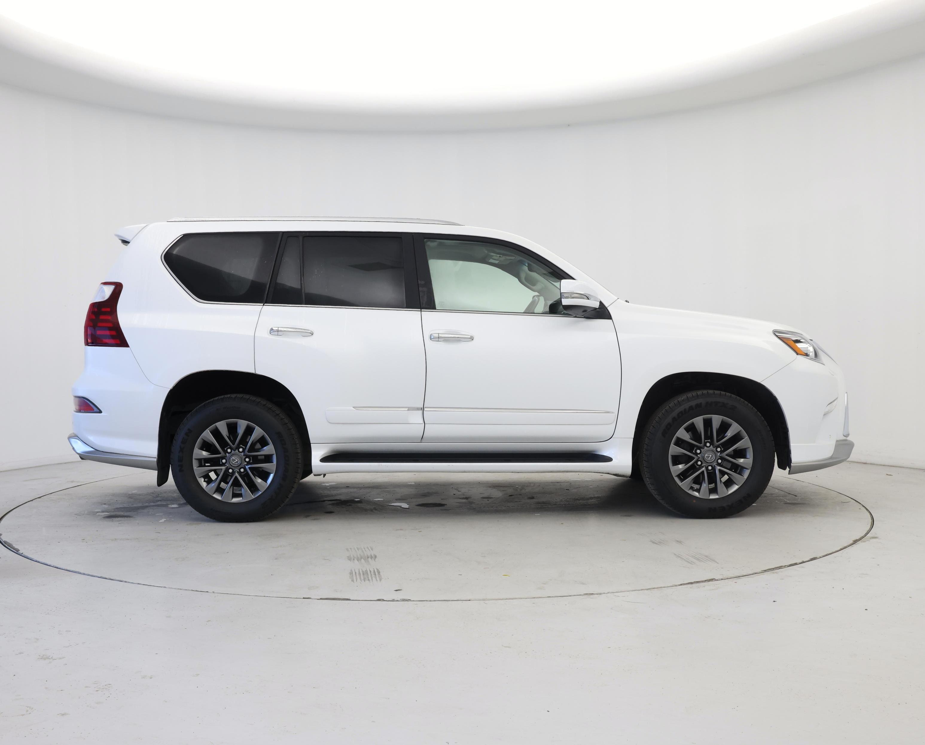 Thumbnail: 2019 Lexus GX - 7