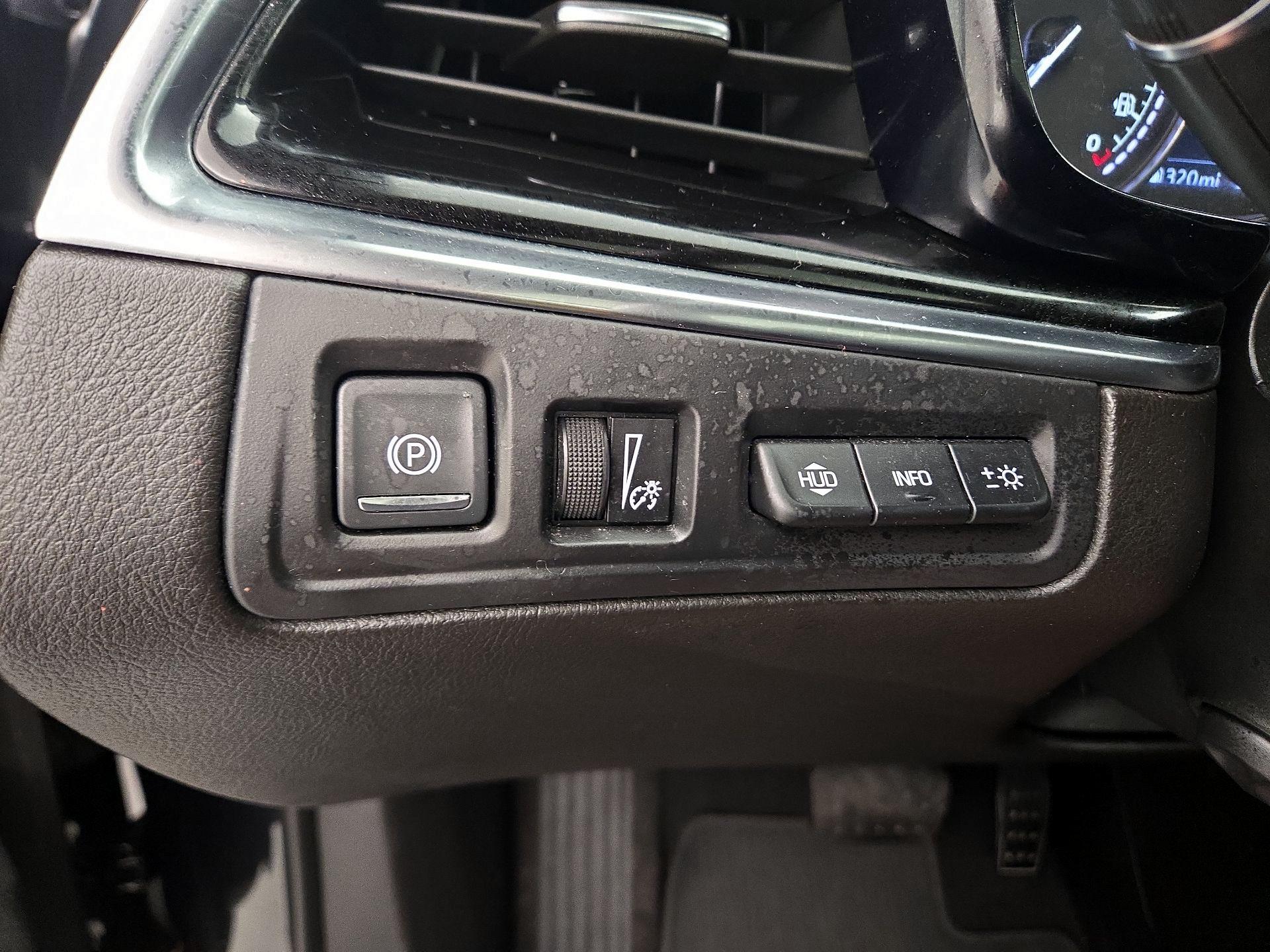 Thumbnail: 2021 Cadillac XT6 - 13