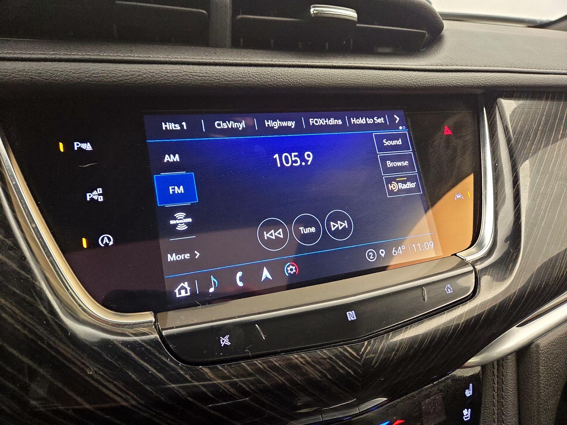 Thumbnail: 2021 Cadillac XT6 - 16