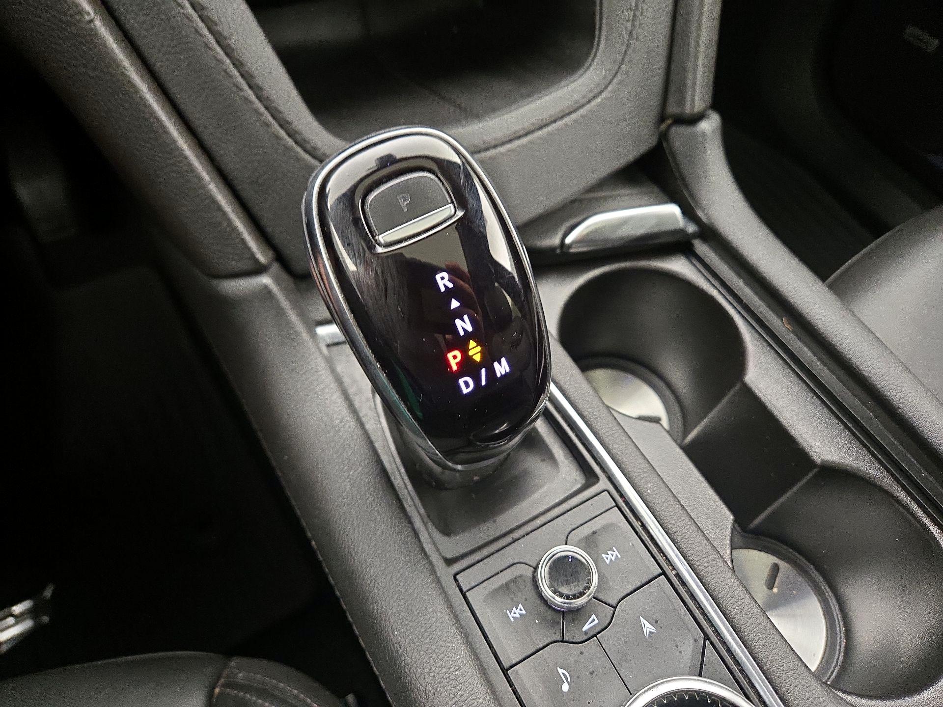 Thumbnail: 2021 Cadillac XT6 - 18