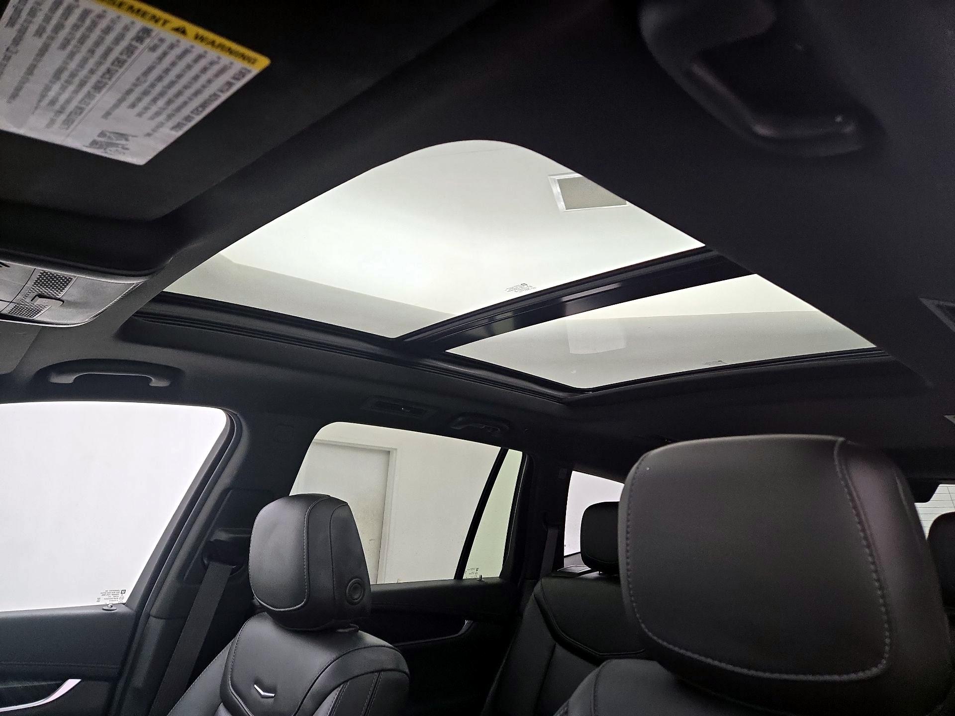 Thumbnail: 2021 Cadillac XT6 - 20