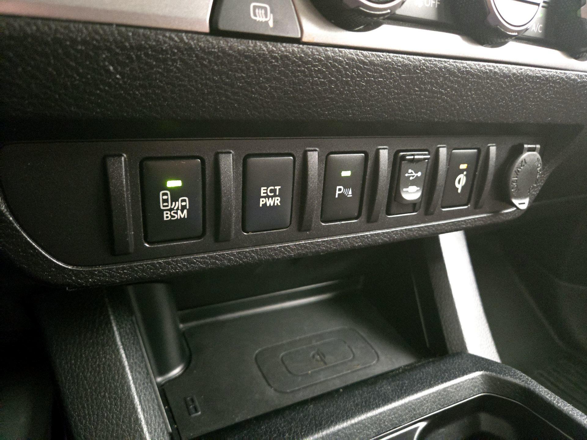 Thumbnail: 2017 Toyota Tacoma - 18