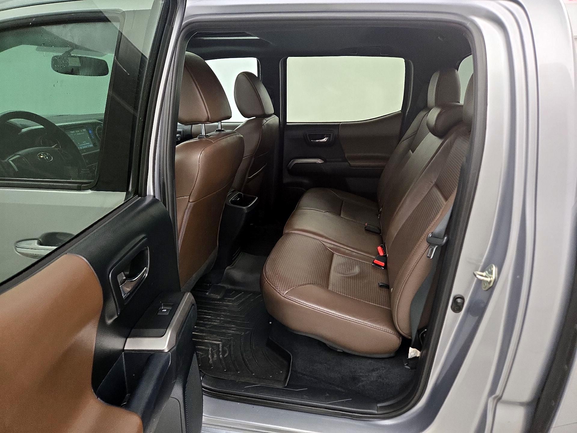 Thumbnail: 2017 Toyota Tacoma - 20