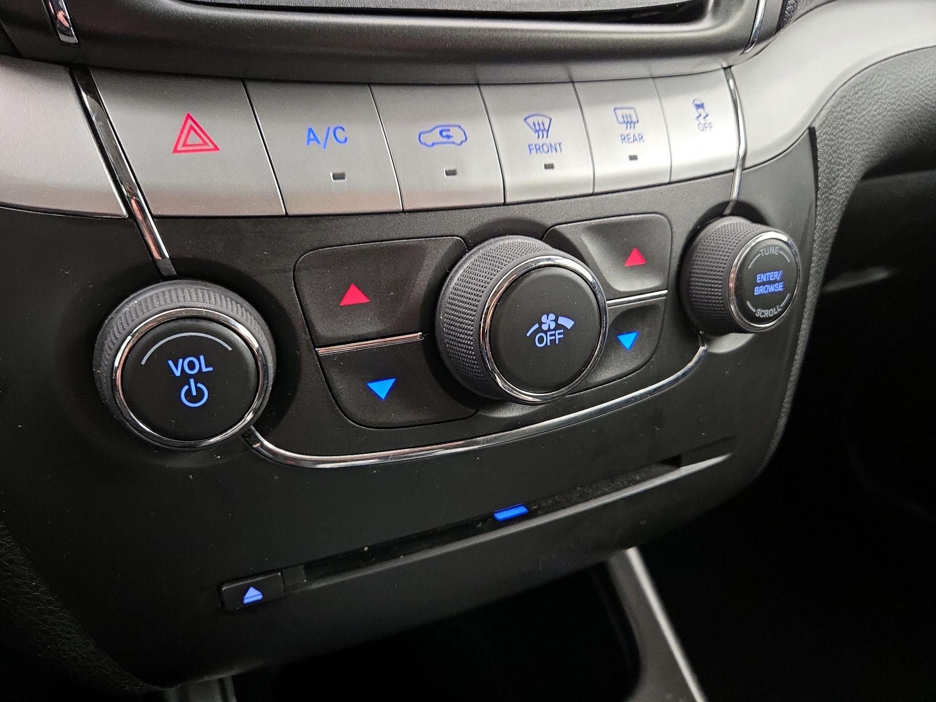 Thumbnail: 2019 Dodge Journey - 15