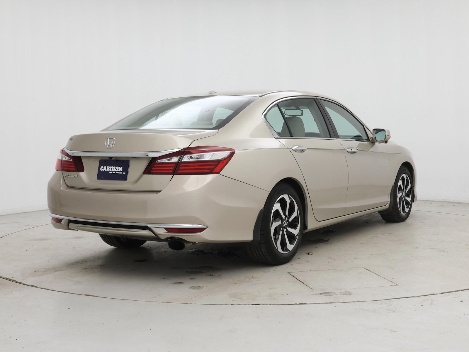 2016 Honda Accord EX-L - Photo 9
