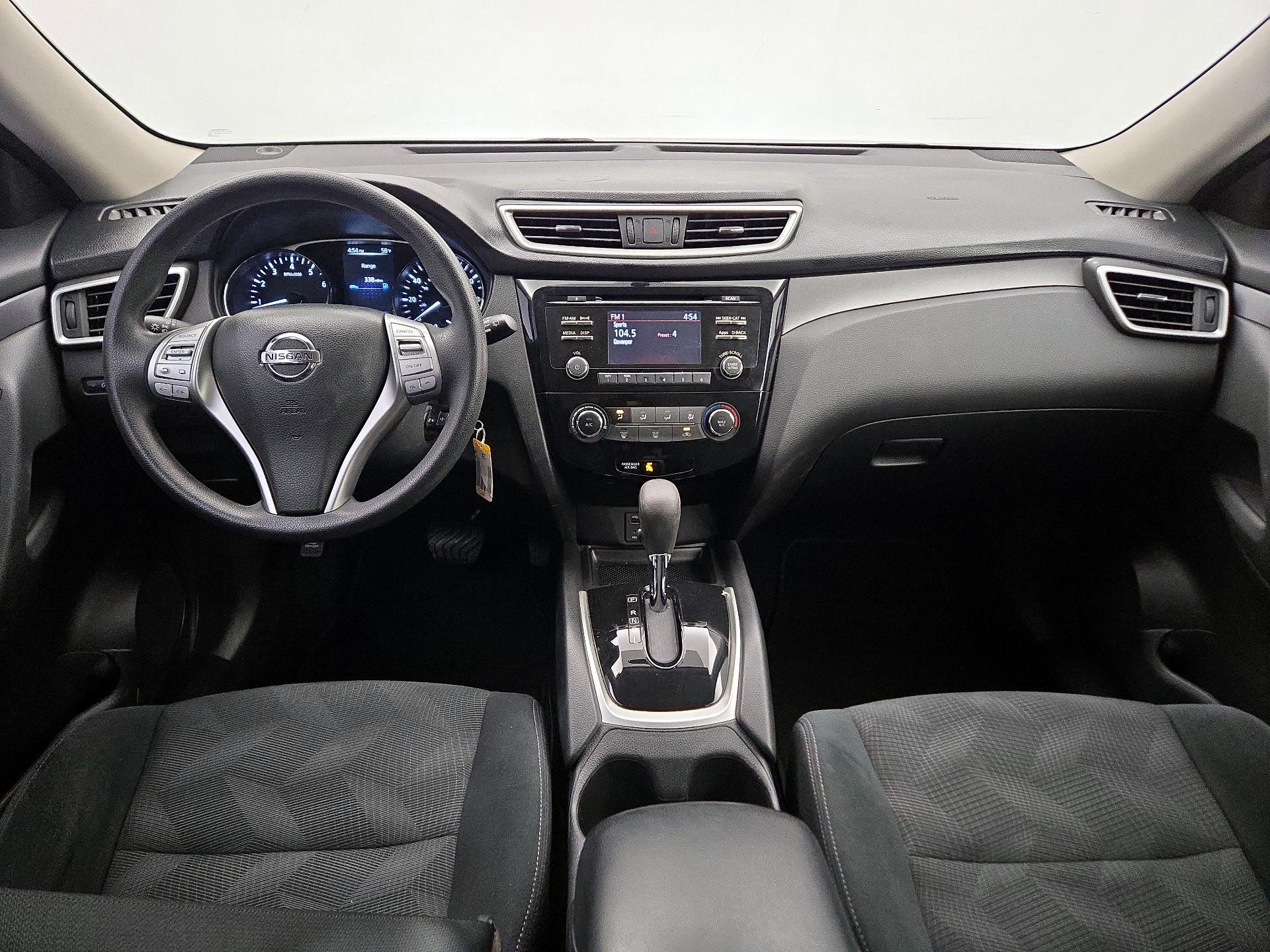 Thumbnail: 2016 Nissan Rogue - 9