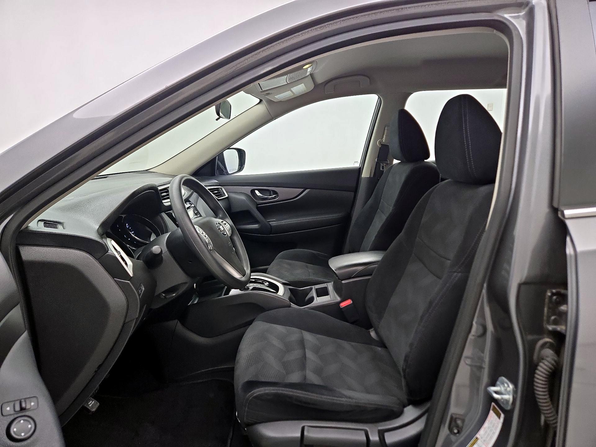 Thumbnail: 2016 Nissan Rogue - 11