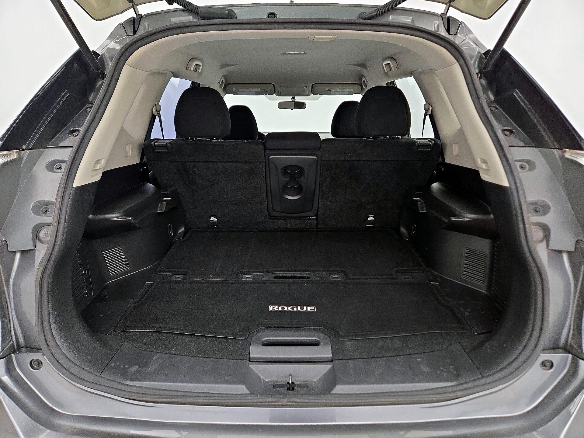 Thumbnail: 2016 Nissan Rogue - 20