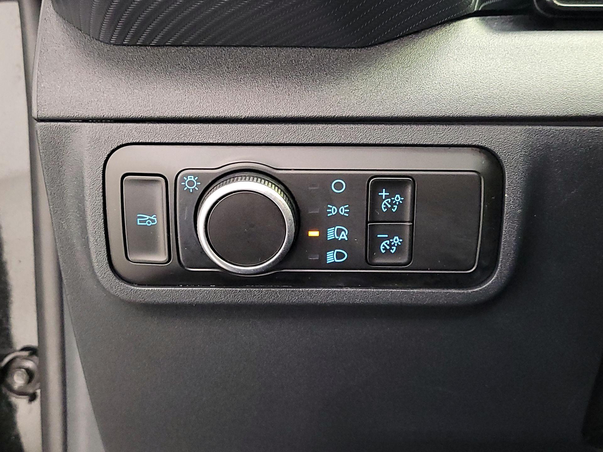 Thumbnail: 2025 Ford Mustang - 13