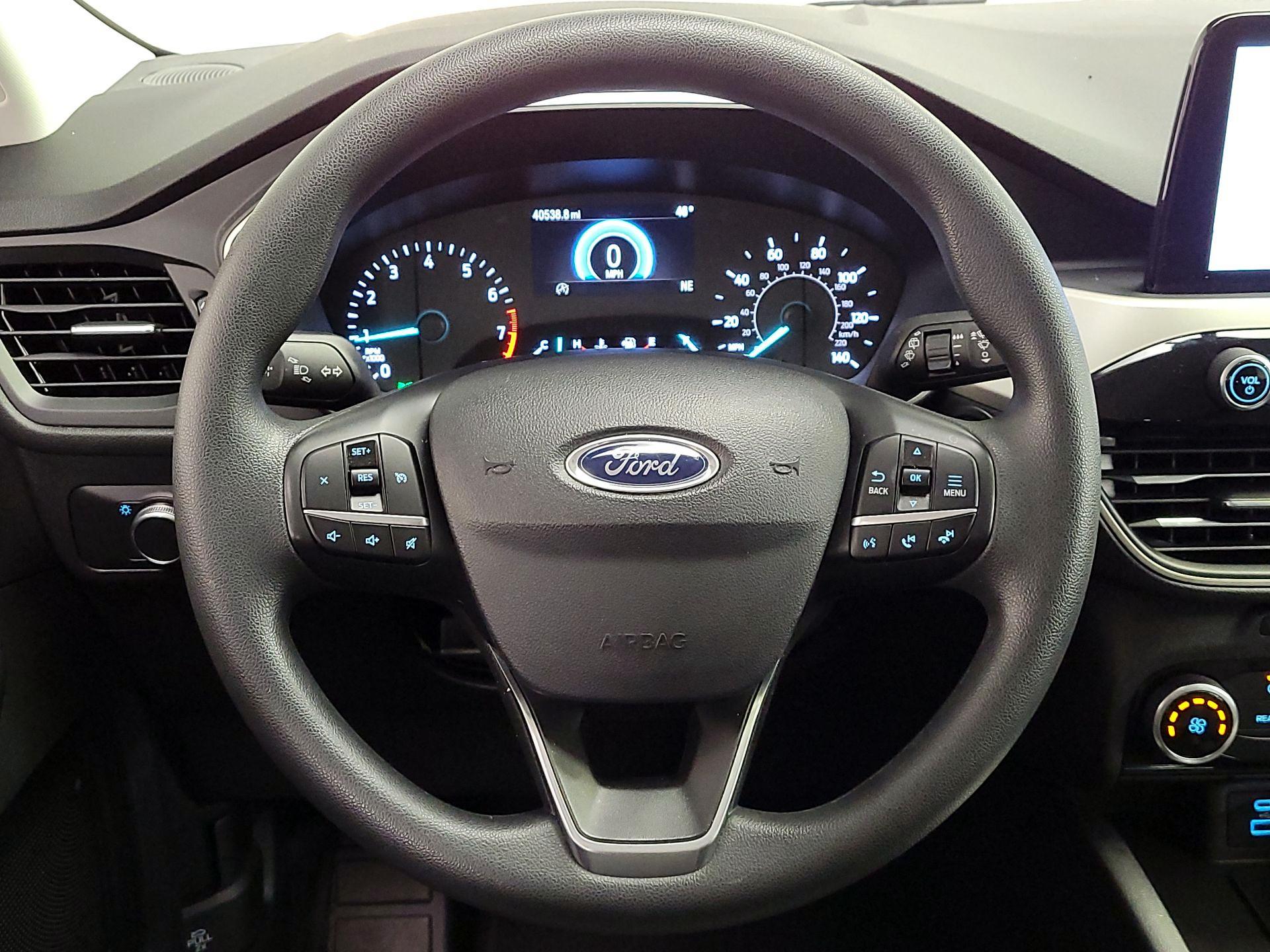 Thumbnail: 2022 Ford Escape - 10