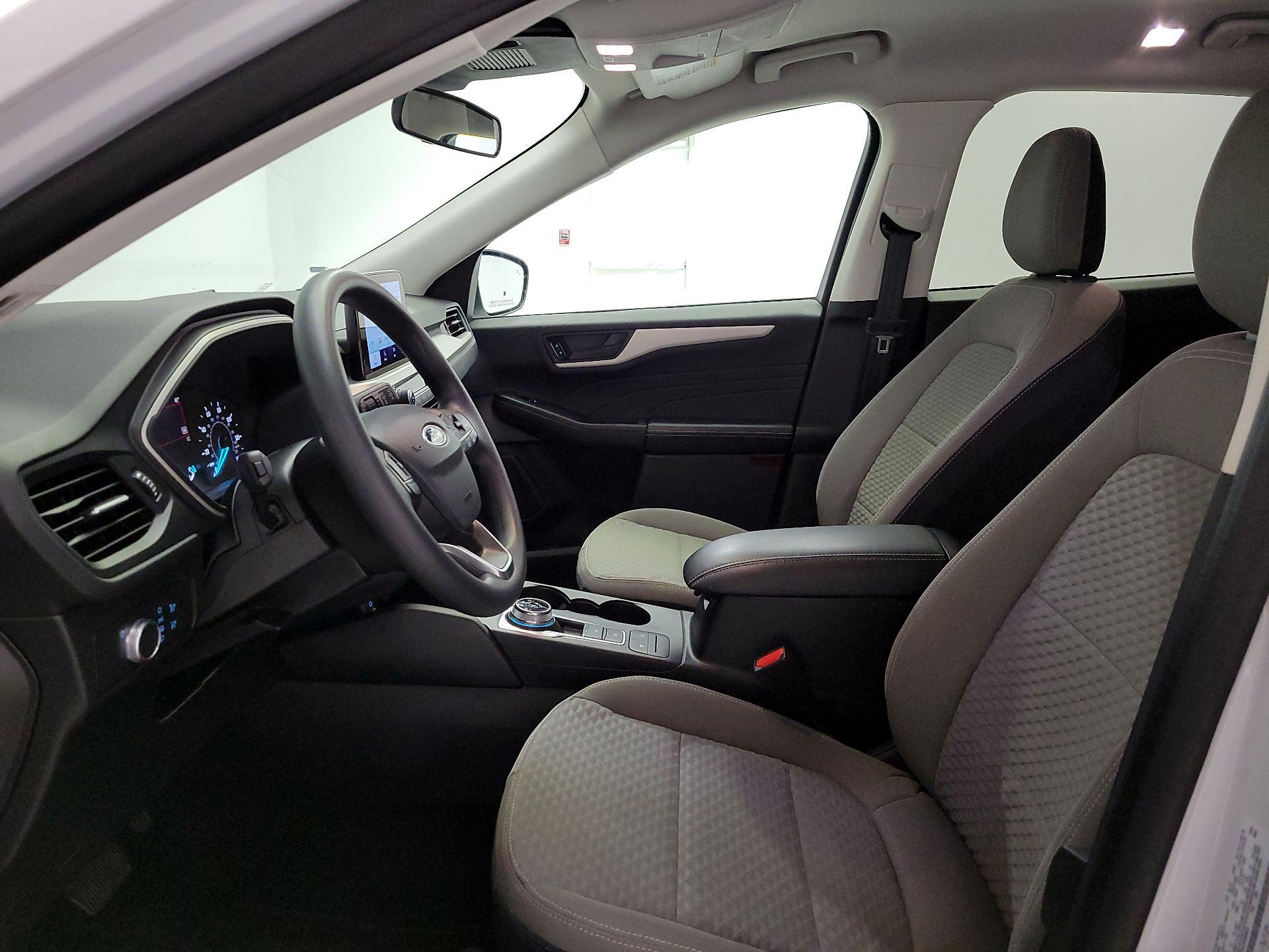 Thumbnail: 2022 Ford Escape - 11