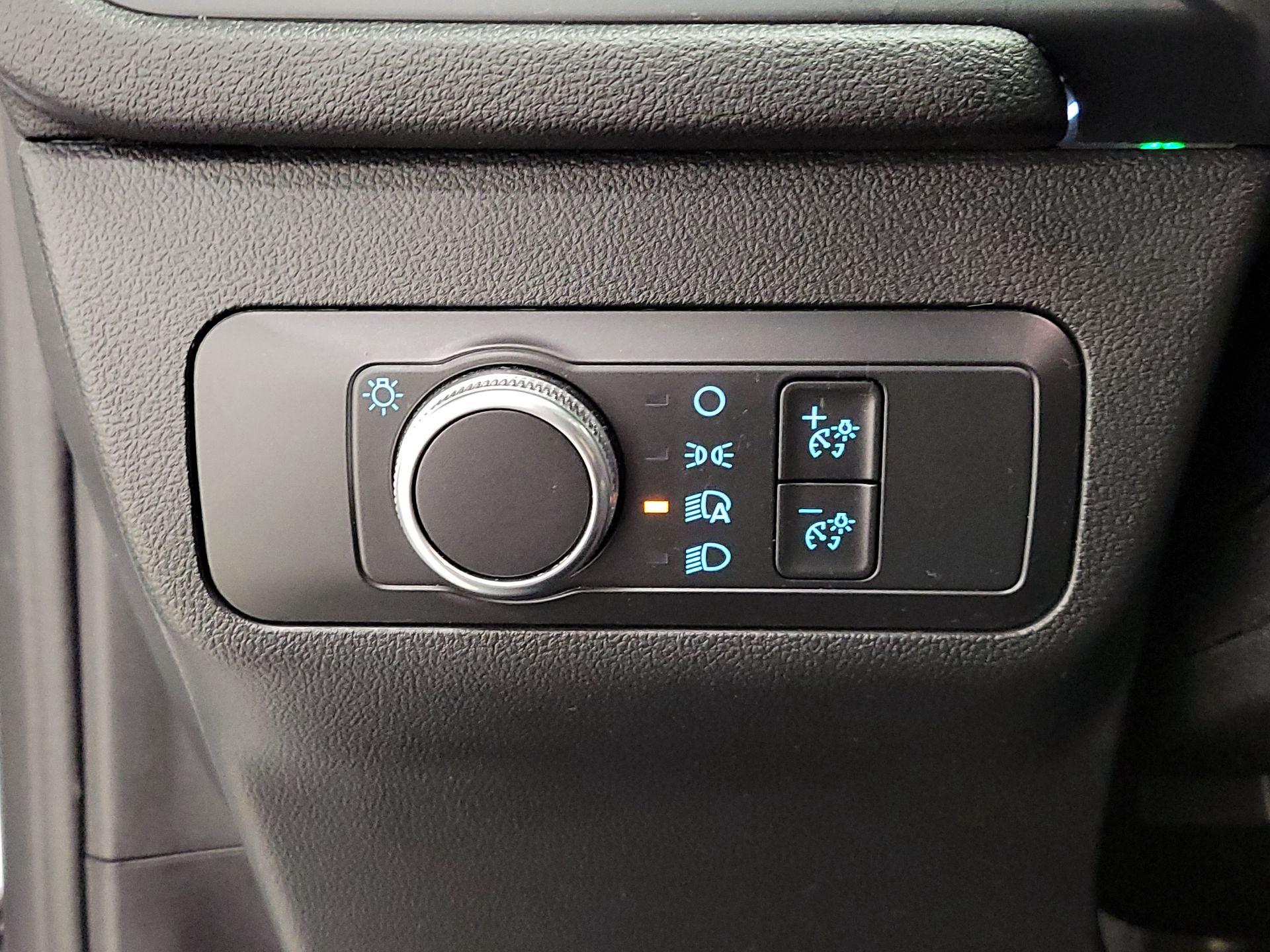 Thumbnail: 2022 Ford Escape - 13