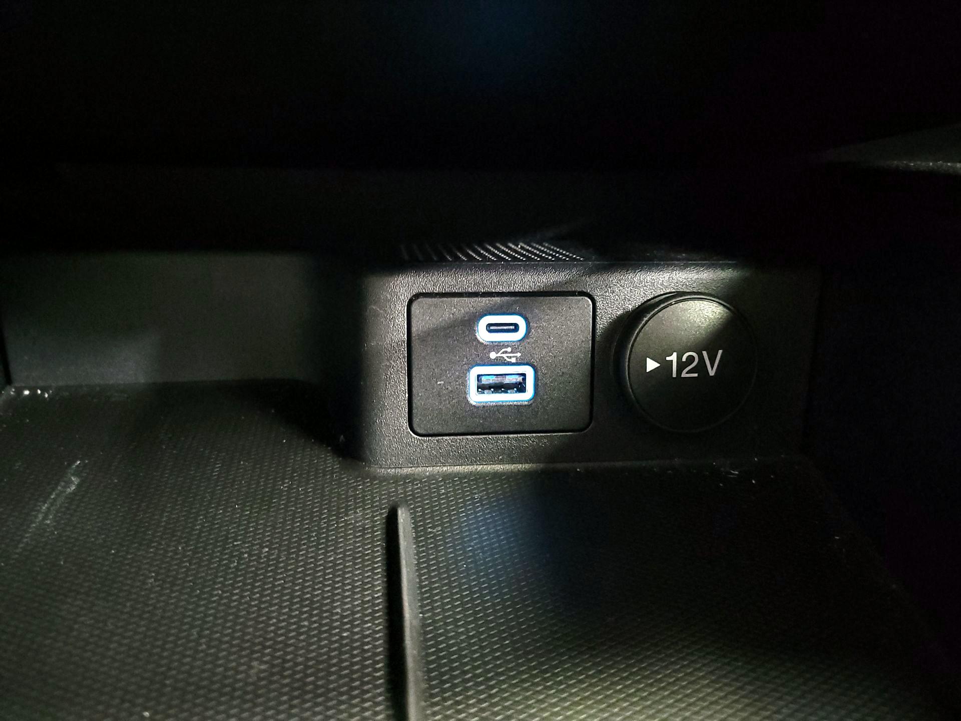 Thumbnail: 2022 Ford Escape - 18