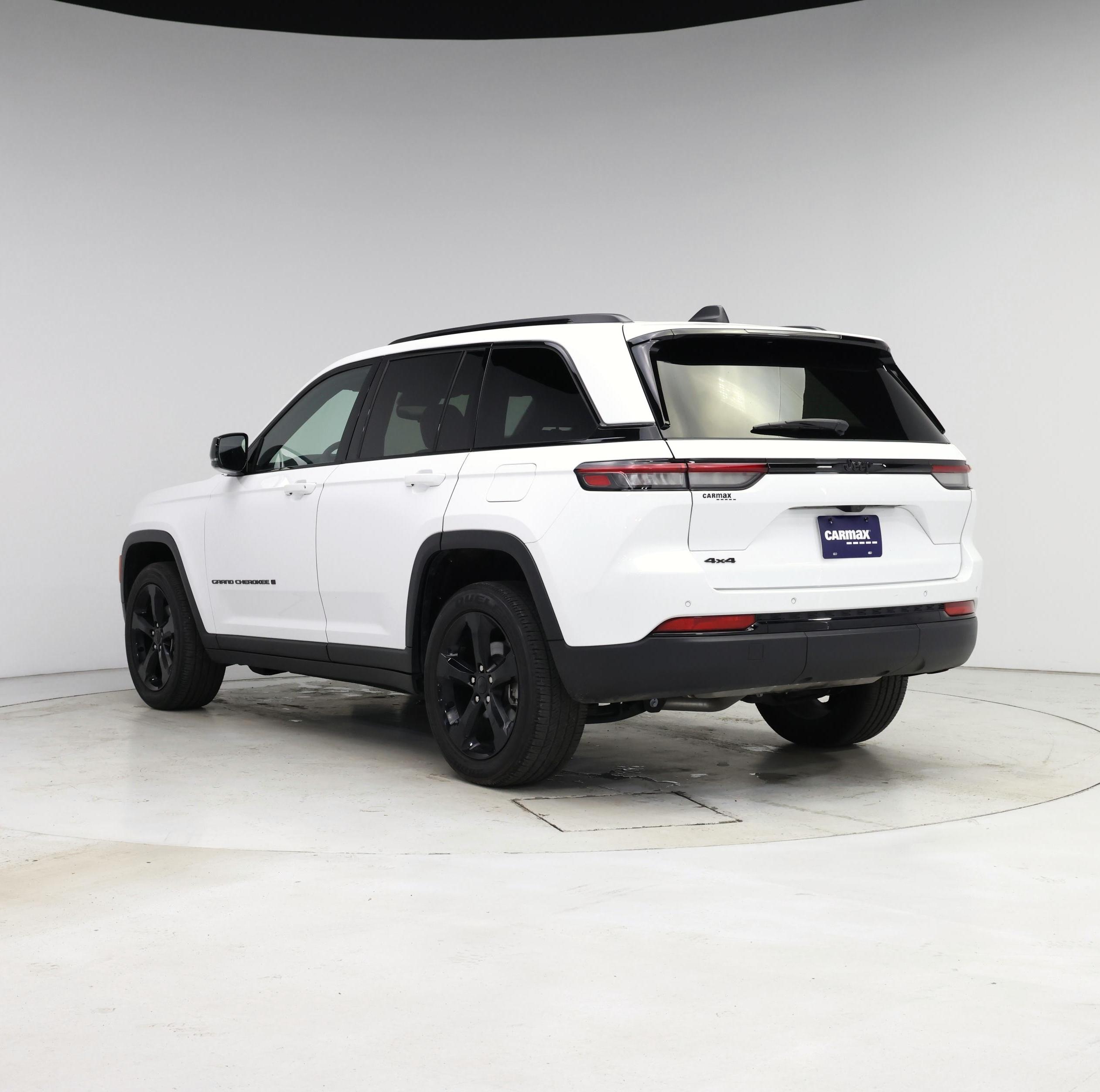 Thumbnail: 2023 Jeep Grand Cherokee - 2