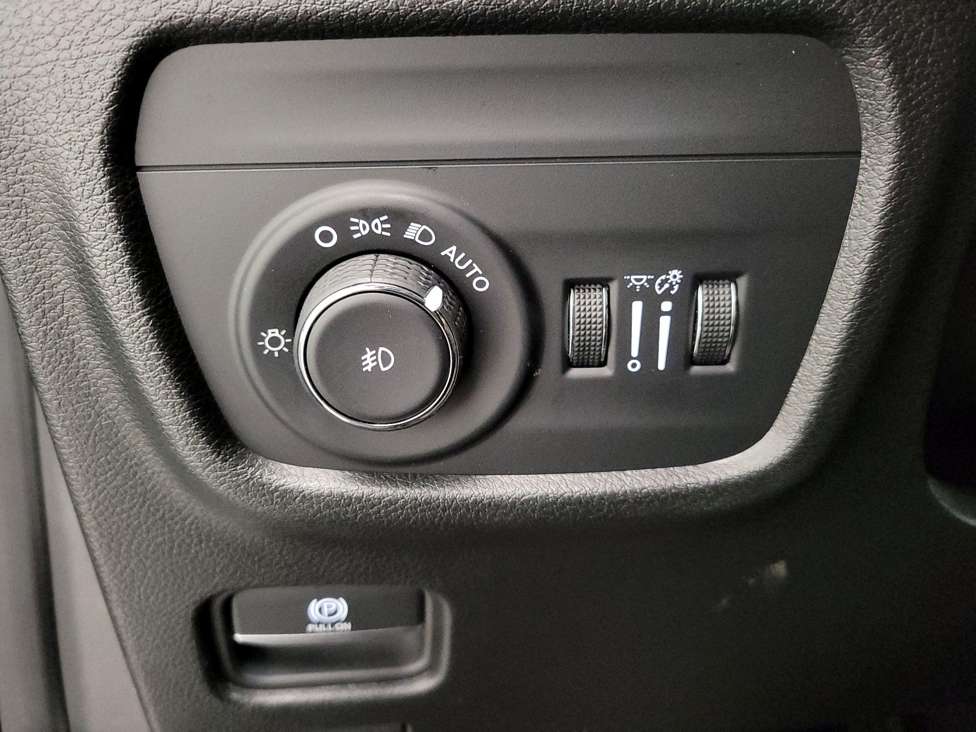 Thumbnail: 2023 Jeep Grand Cherokee - 13