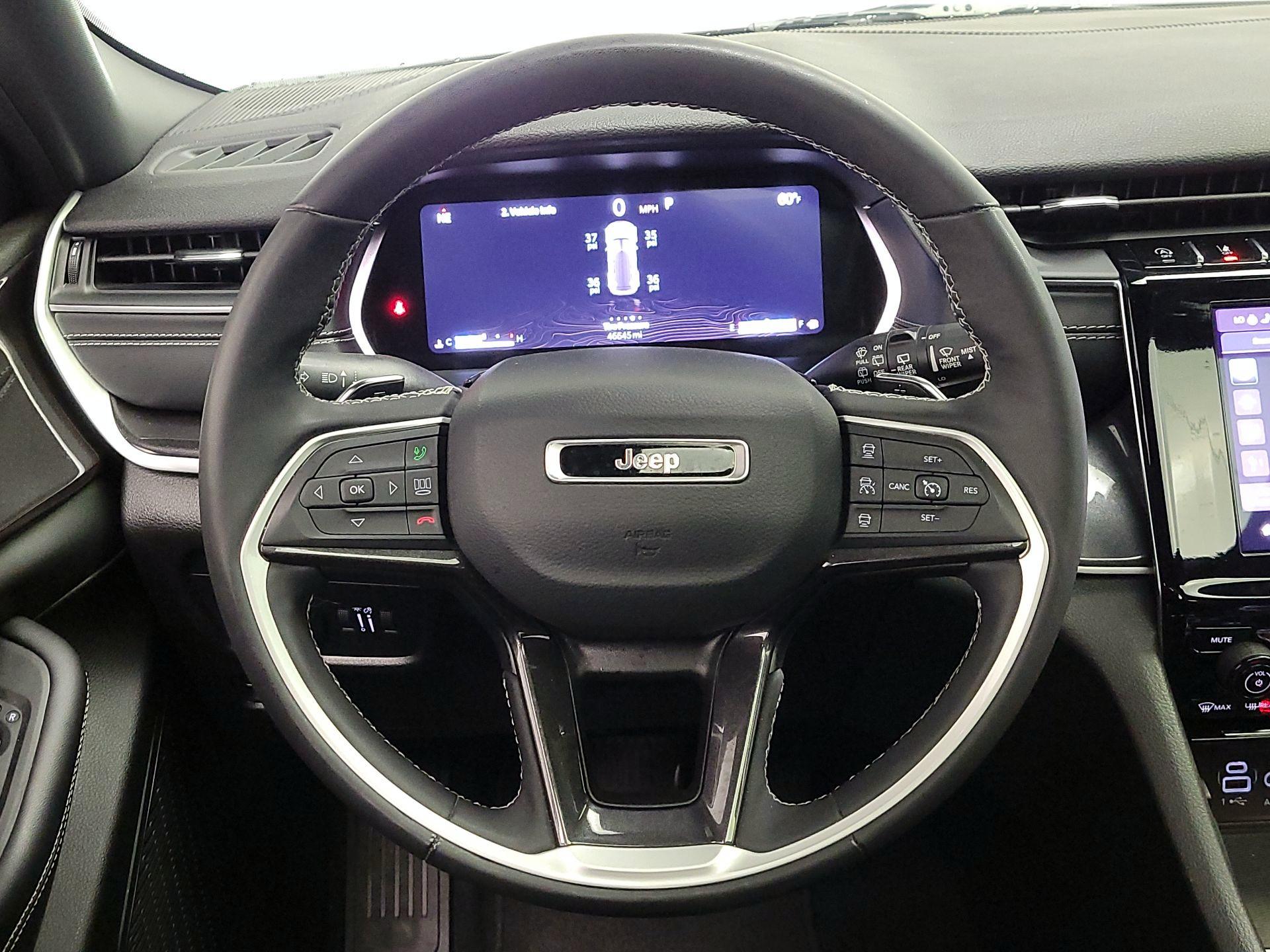 Thumbnail: 2023 Jeep Grand Cherokee - 10