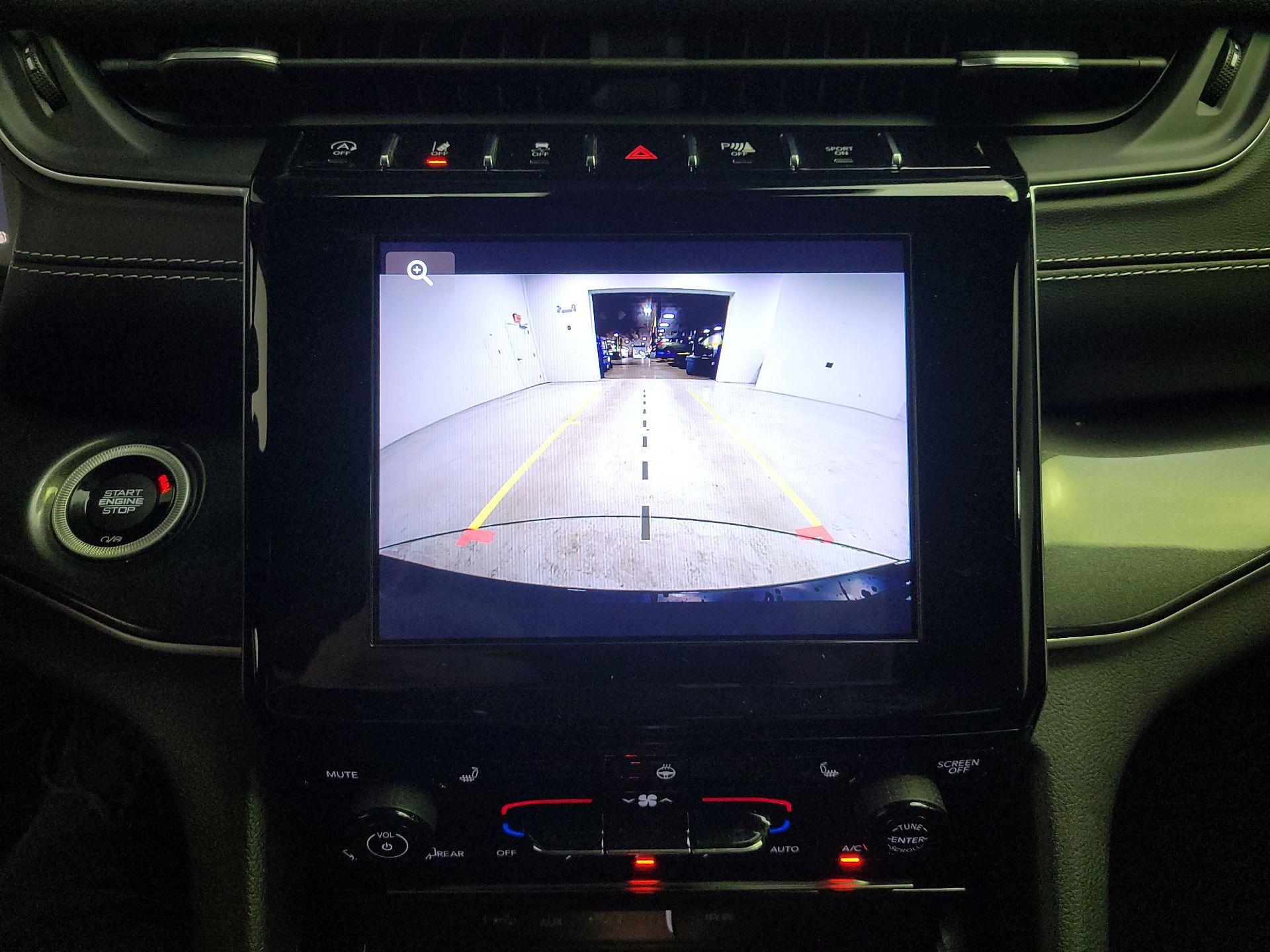 Thumbnail: 2023 Jeep Grand Cherokee - 14