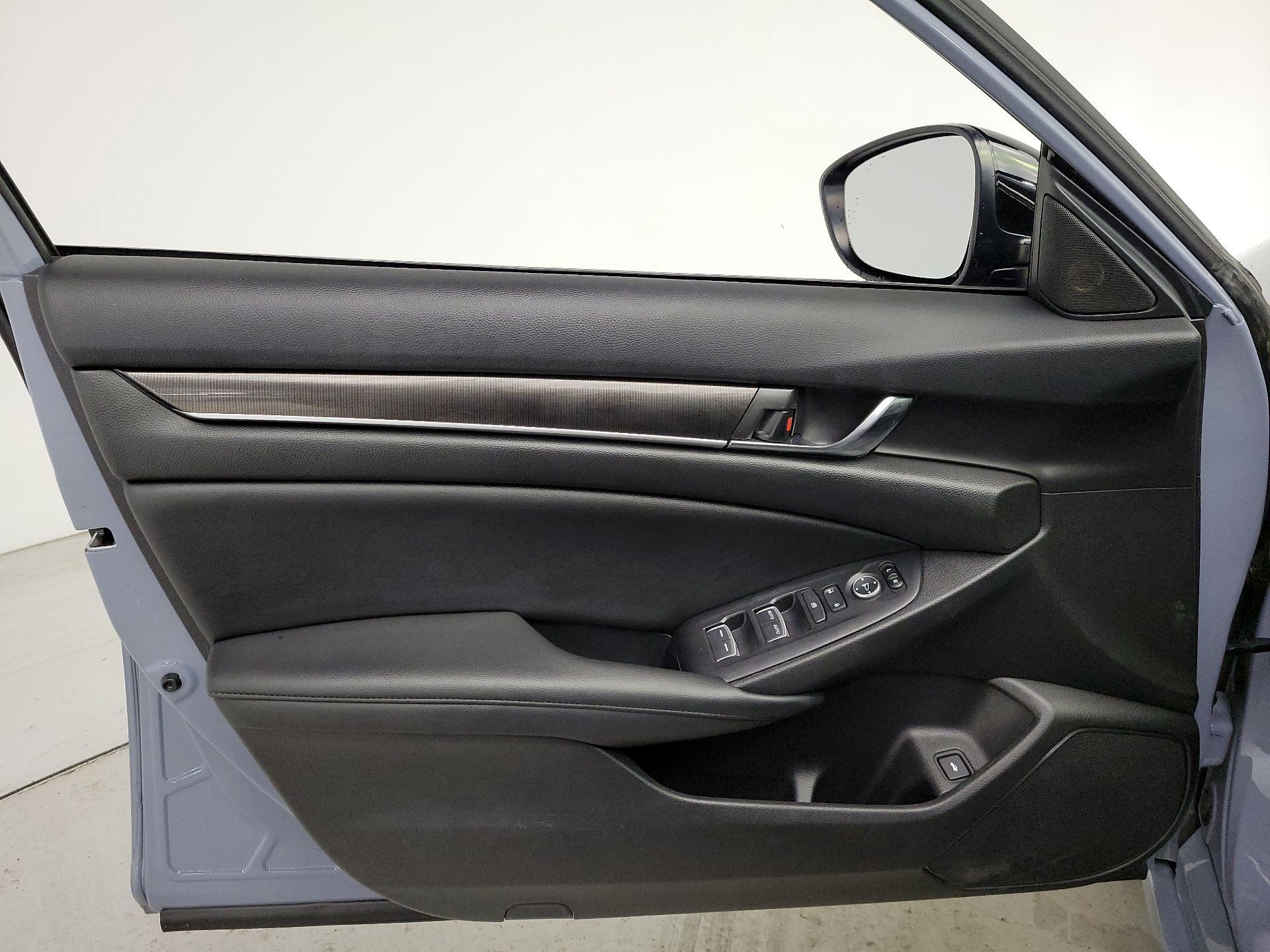 Thumbnail: 2021 Honda Accord - 12