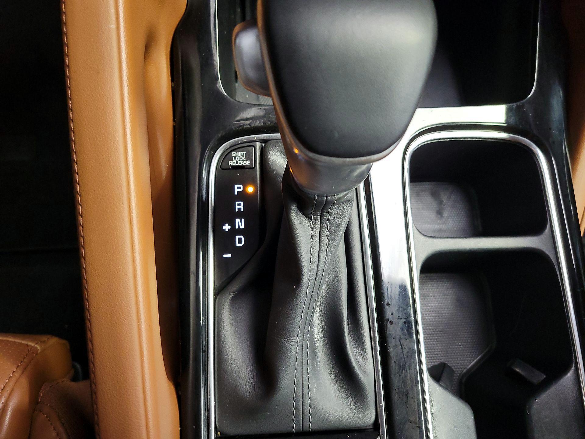 Thumbnail: 2024 Kia Telluride - 18