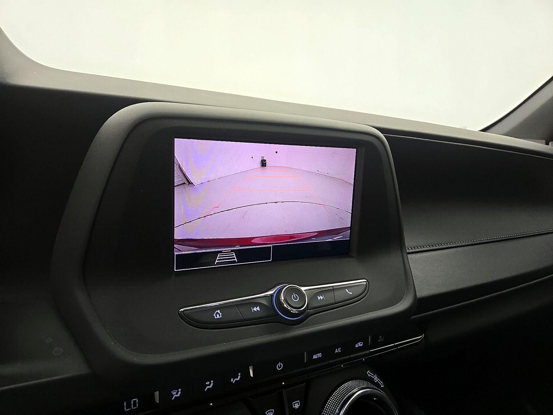 Thumbnail: 2021 Chevrolet Camaro - 14