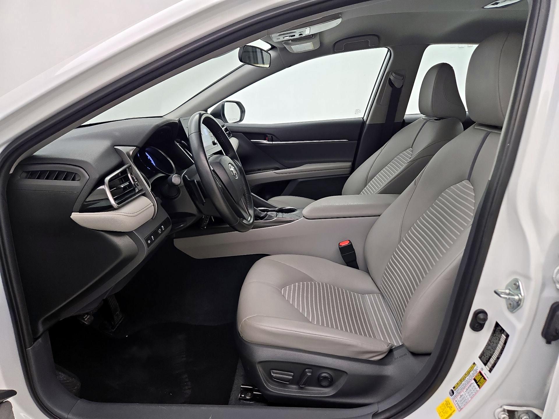 Thumbnail: 2022 Toyota Camry - 11