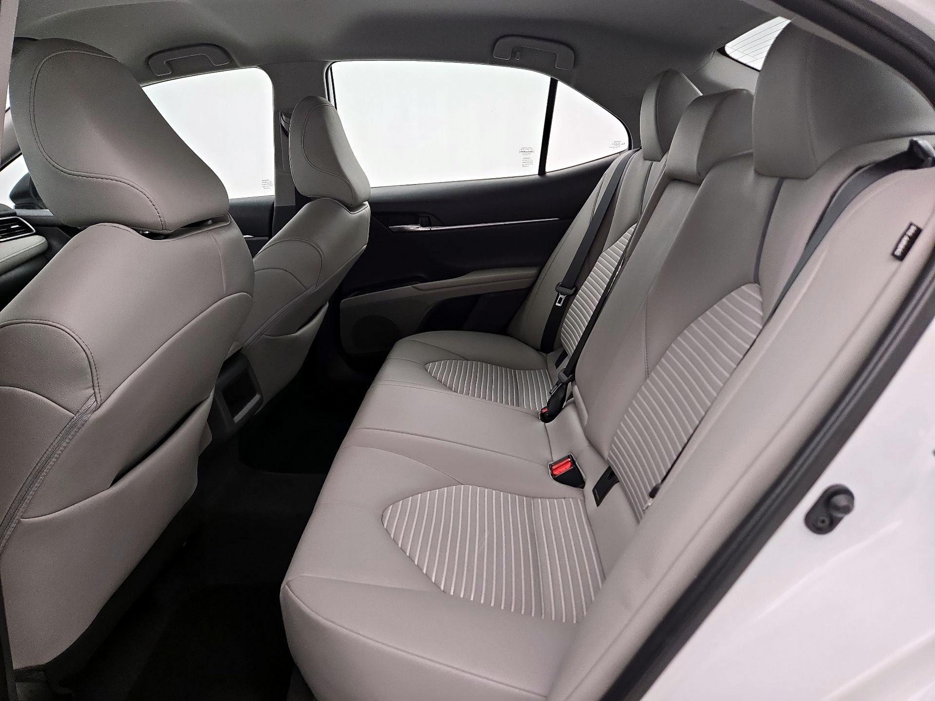 Thumbnail: 2022 Toyota Camry - 19