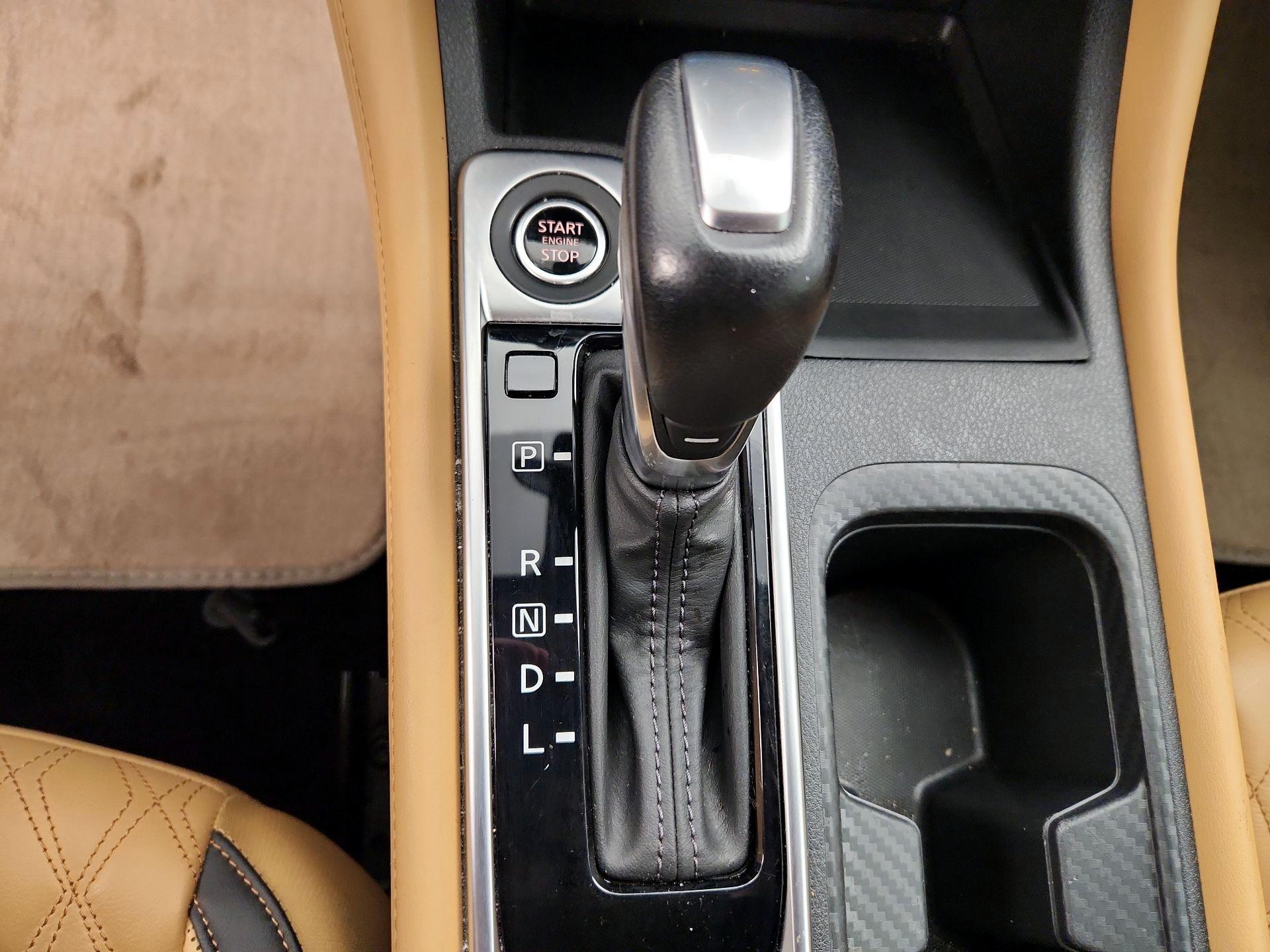 Thumbnail: 2025 Nissan Sentra - 17