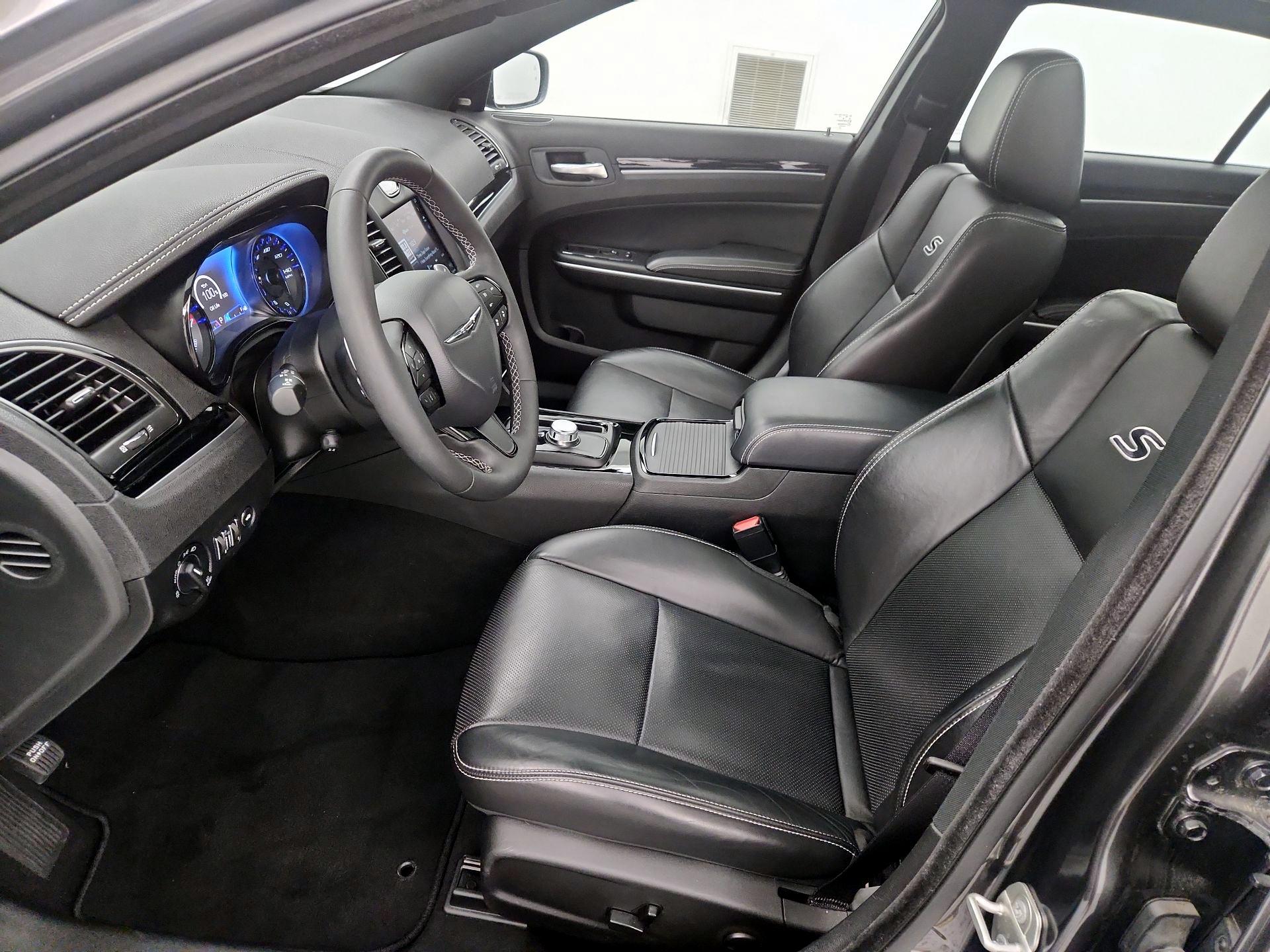 Thumbnail: 2023 Chrysler 300 - 11