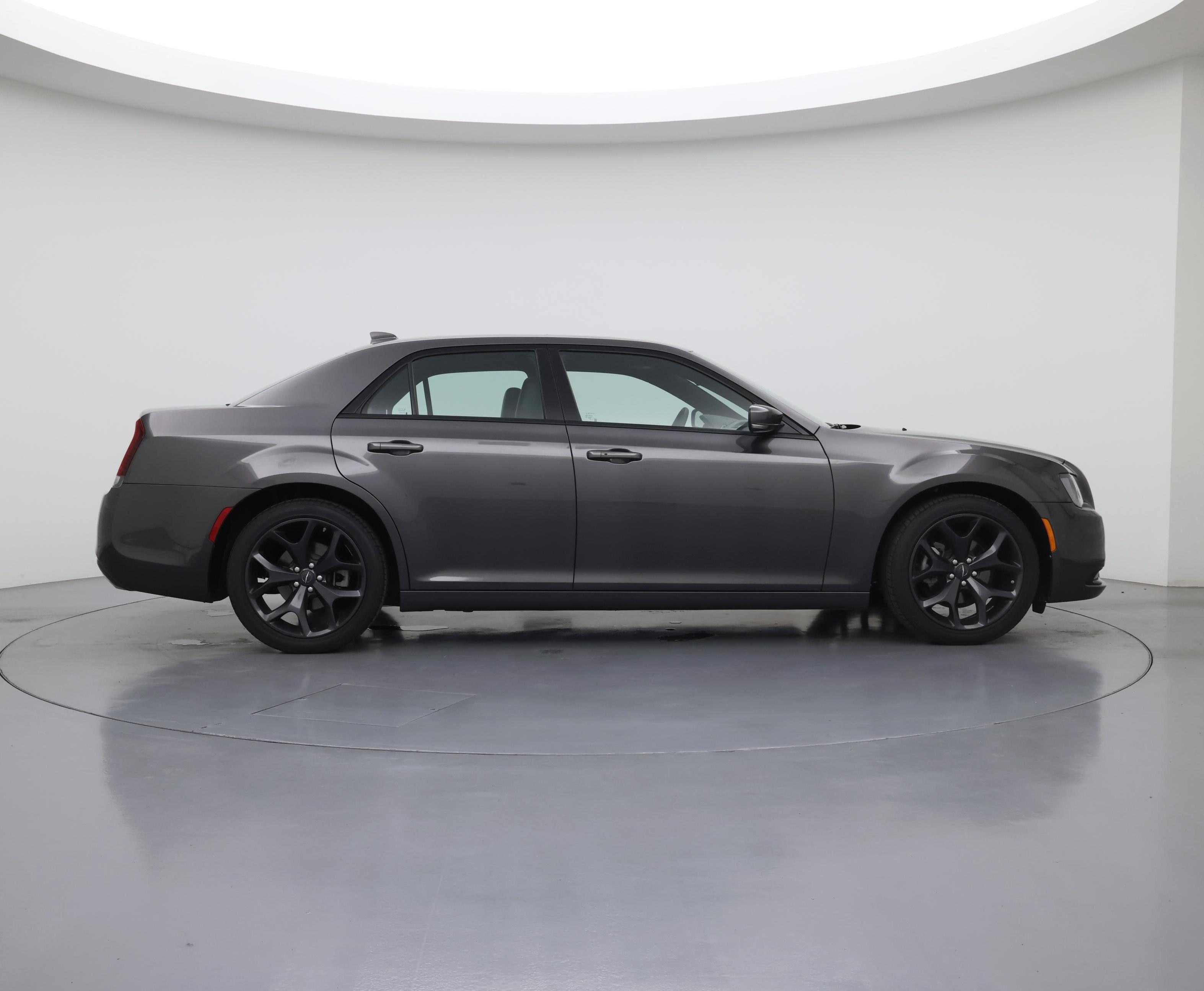 Thumbnail: 2023 Chrysler 300 - 7